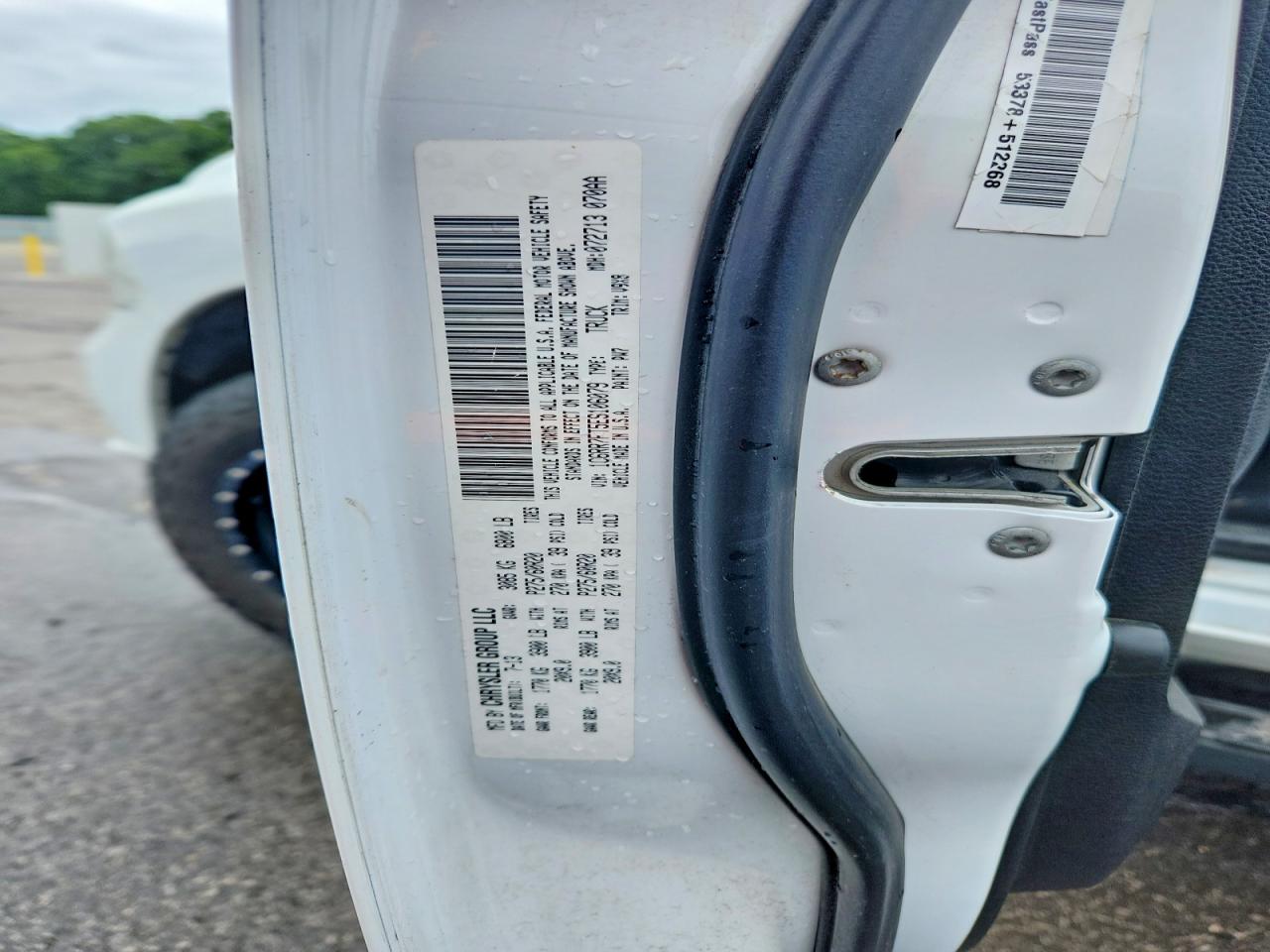 2014 Ram 1500 St White vin: 1C6RR7FT5ES106079