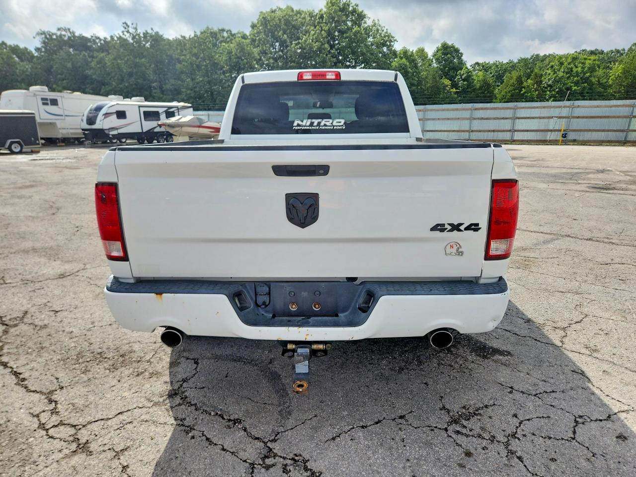 2014 Ram 1500 St White vin: 1C6RR7FT5ES106079