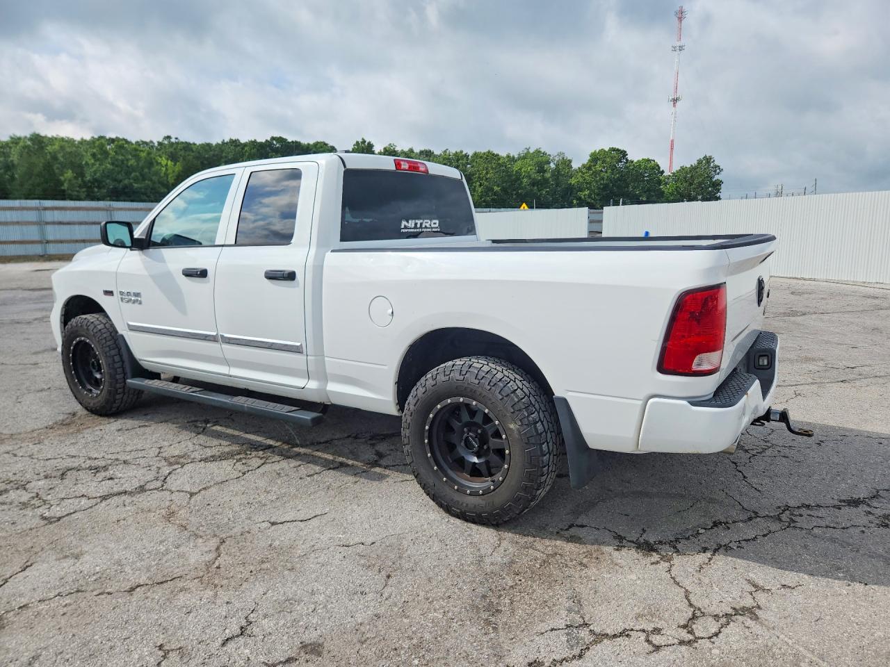 2014 Ram 1500 St White vin: 1C6RR7FT5ES106079