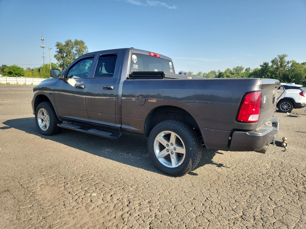 2014 Ram 1500 St Gray vin: 1C6RR7FT5ES427426 Damage: Left Rear Door, Dent(S) W/ Paint Dmg, 1 To 2 Inches