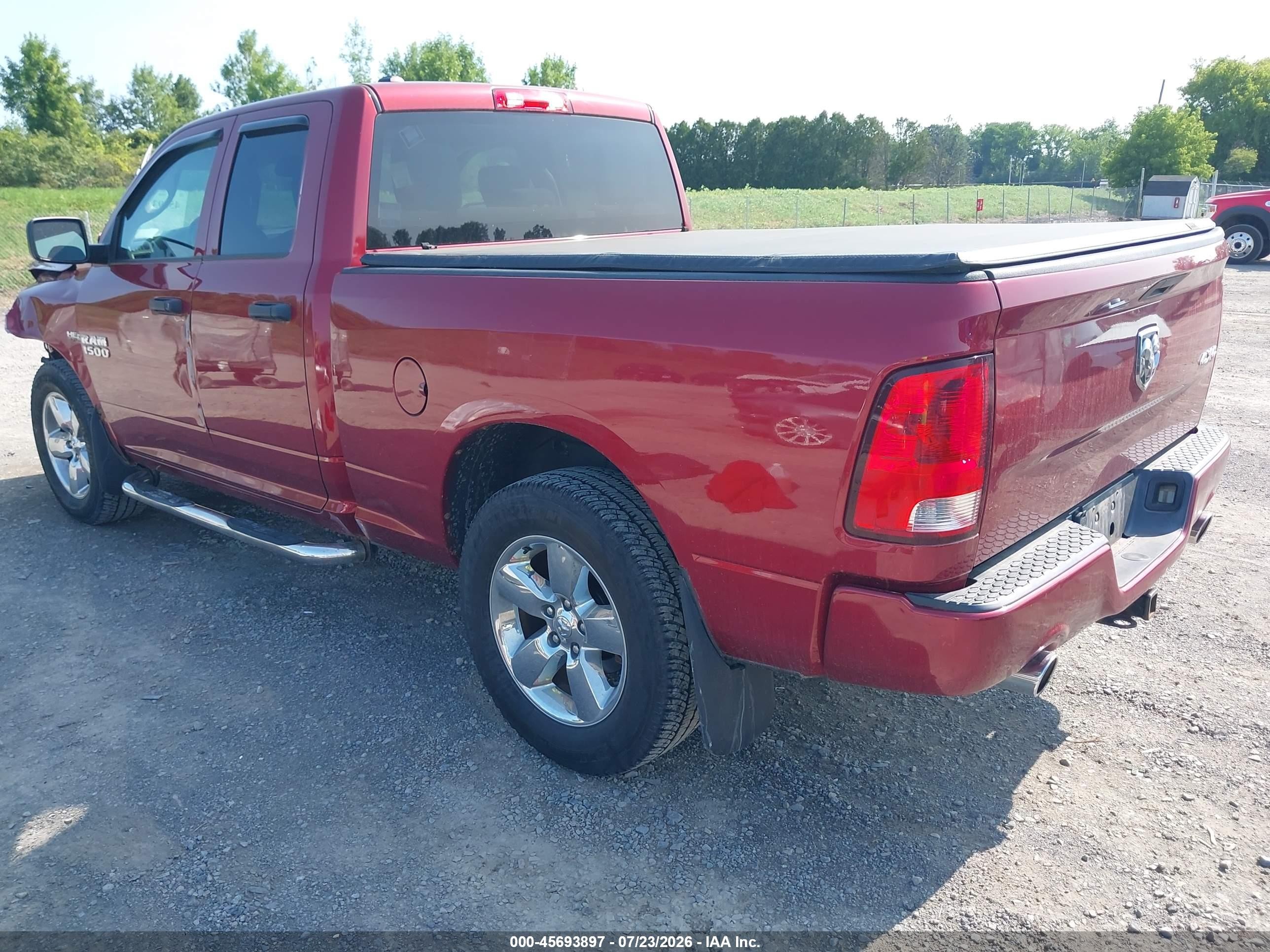 2015 Ram 1500 Express Red vin: 1C6RR7FT5FS696477