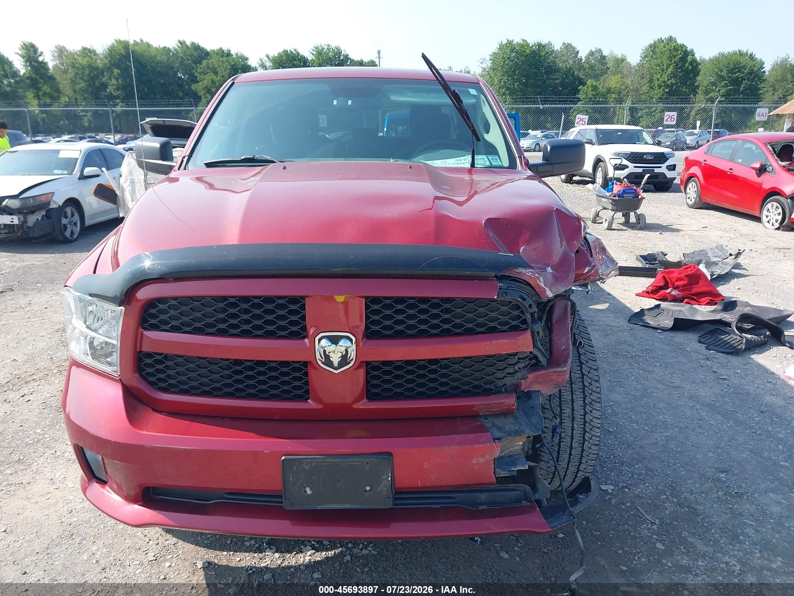 2015 Ram 1500 Express Red vin: 1C6RR7FT5FS696477