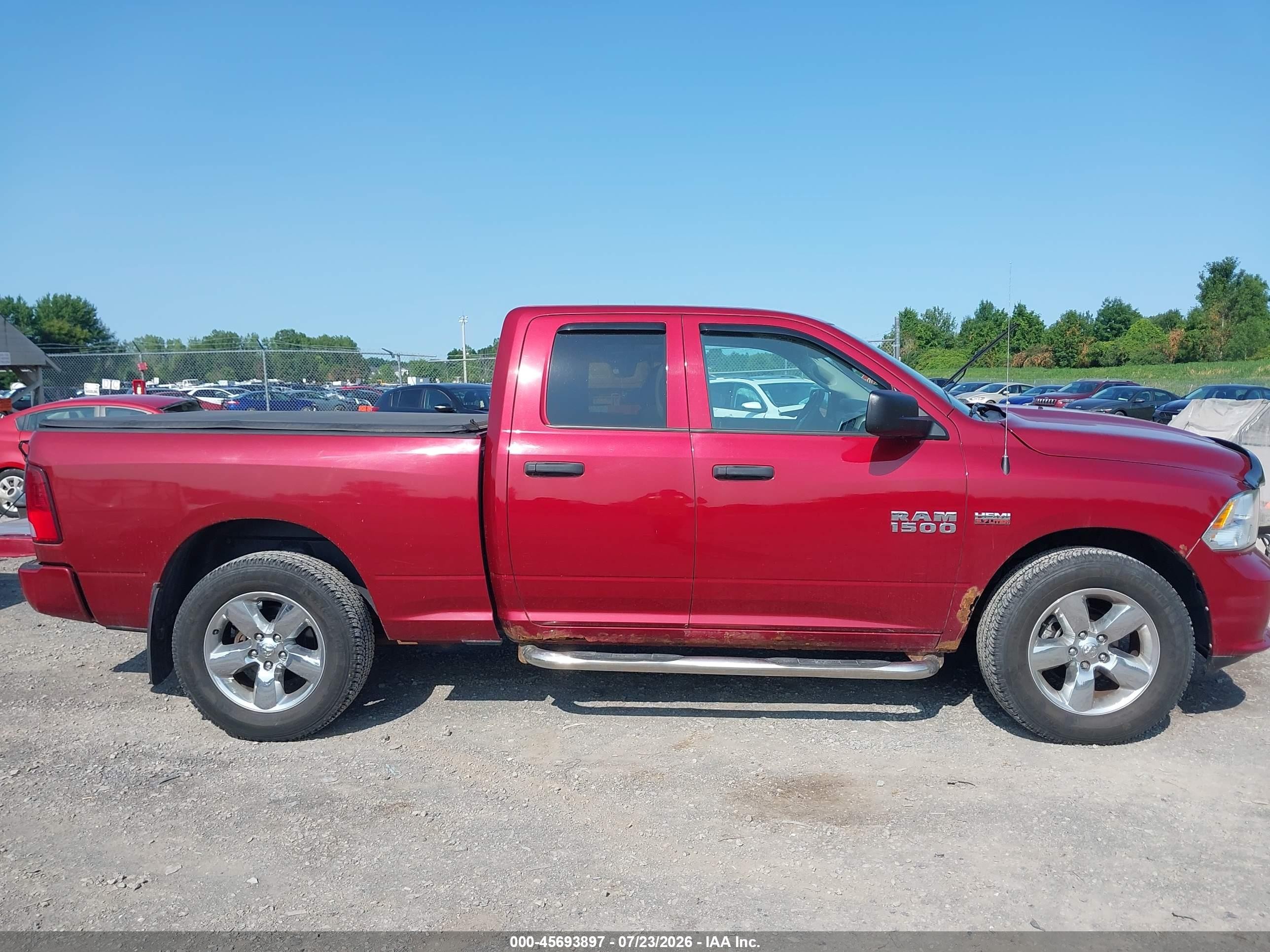 2015 Ram 1500 Express Red vin: 1C6RR7FT5FS696477