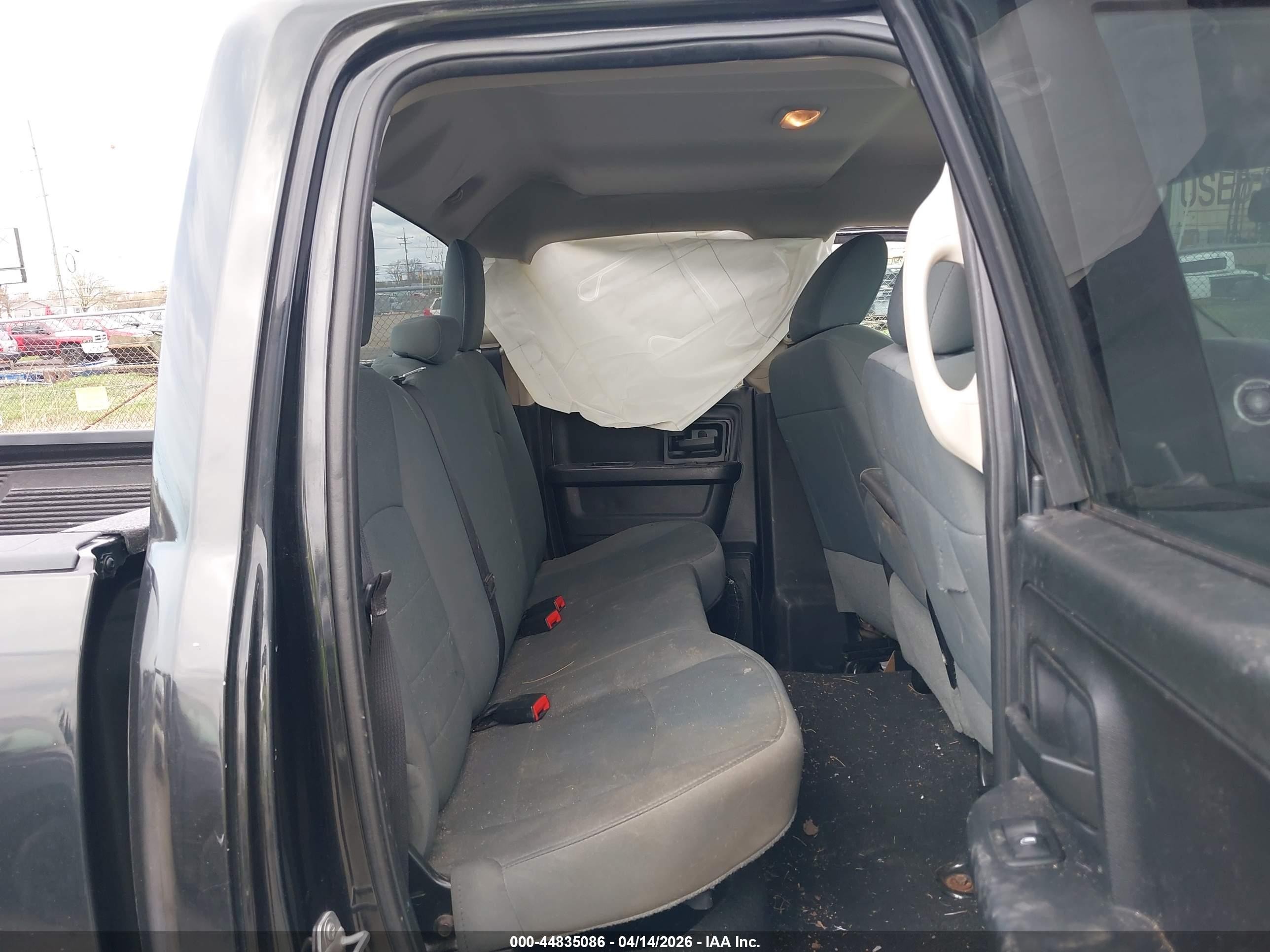 2016 Ram 1500 St Black vin: 1C6RR7FT5GS415683