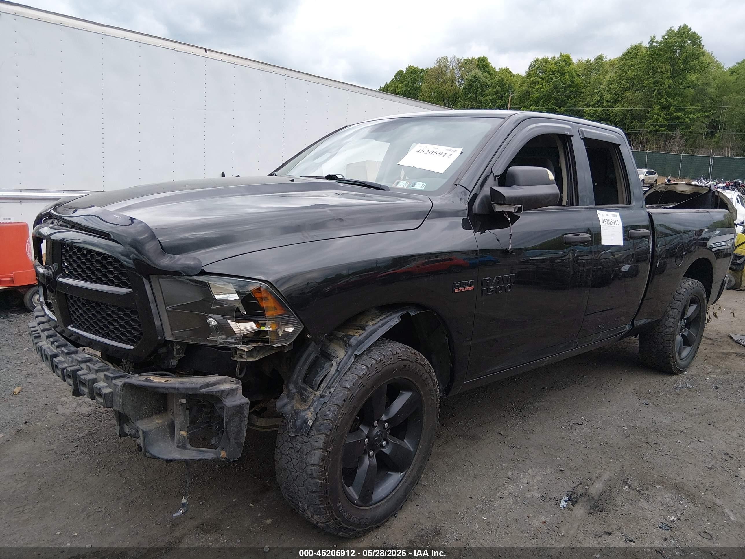 2018 Ram 1500 St Black vin: 1C6RR7FT5JS269485