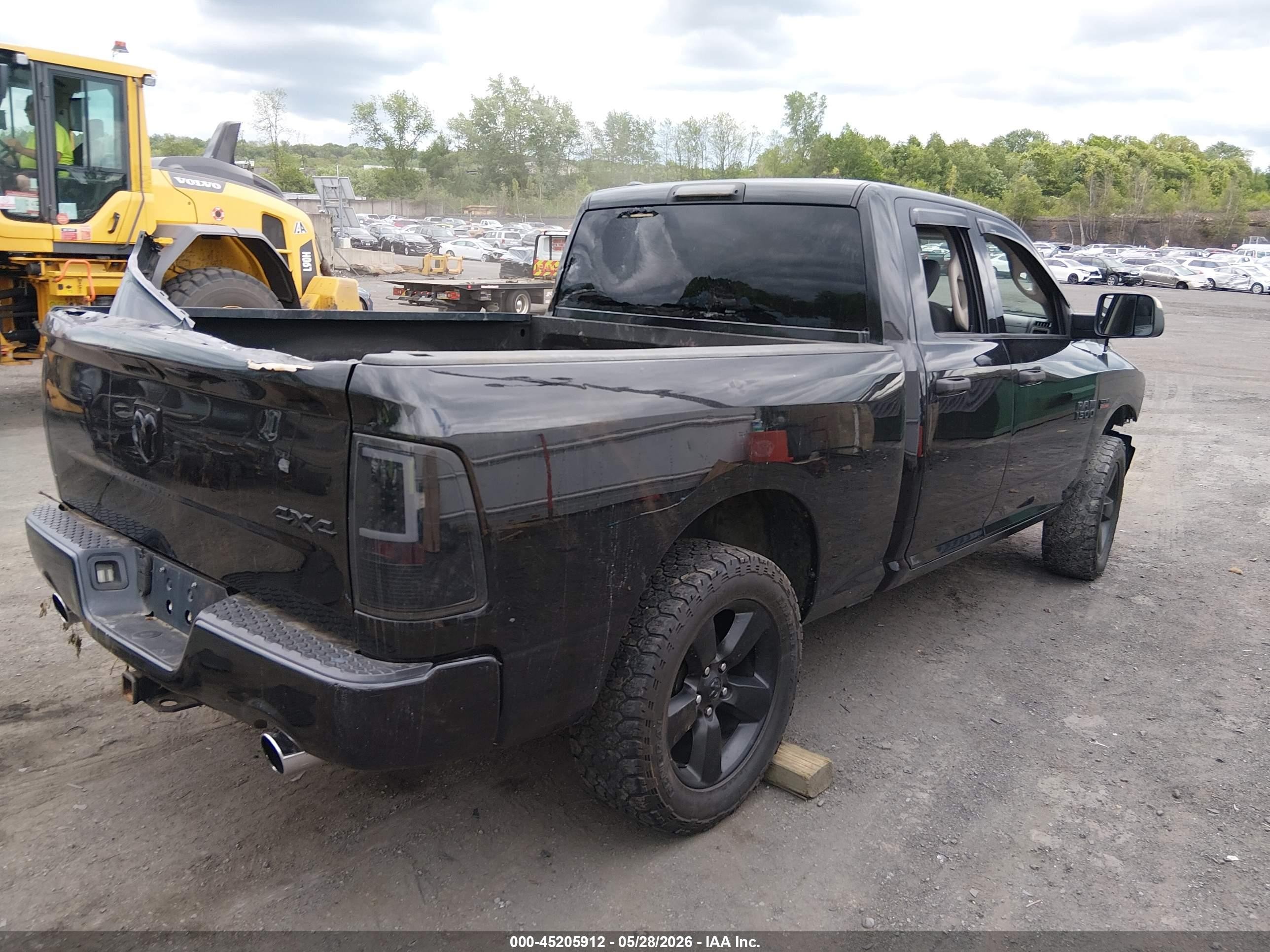 2018 Ram 1500 St Black vin: 1C6RR7FT5JS269485