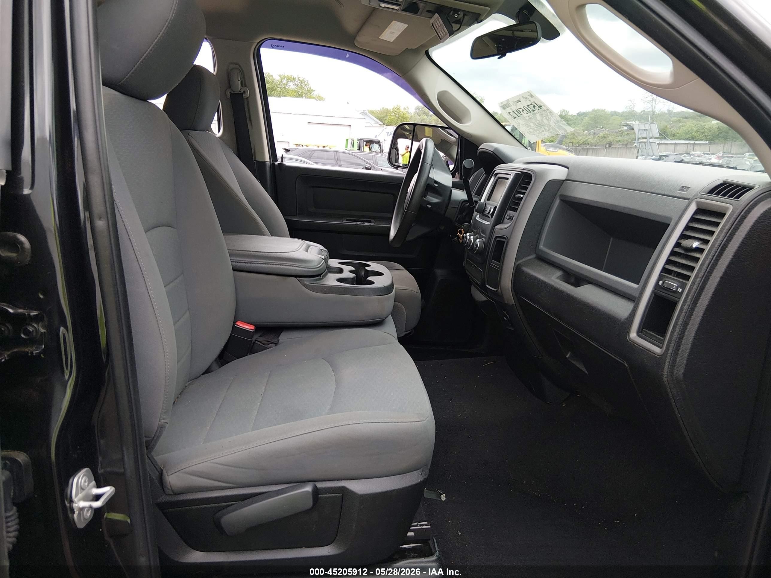 2018 Ram 1500 St Black vin: 1C6RR7FT5JS269485