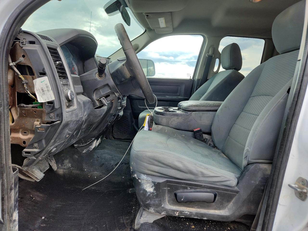 2013 Ram 1500 St White vin: 1C6RR7FT6DS554717
