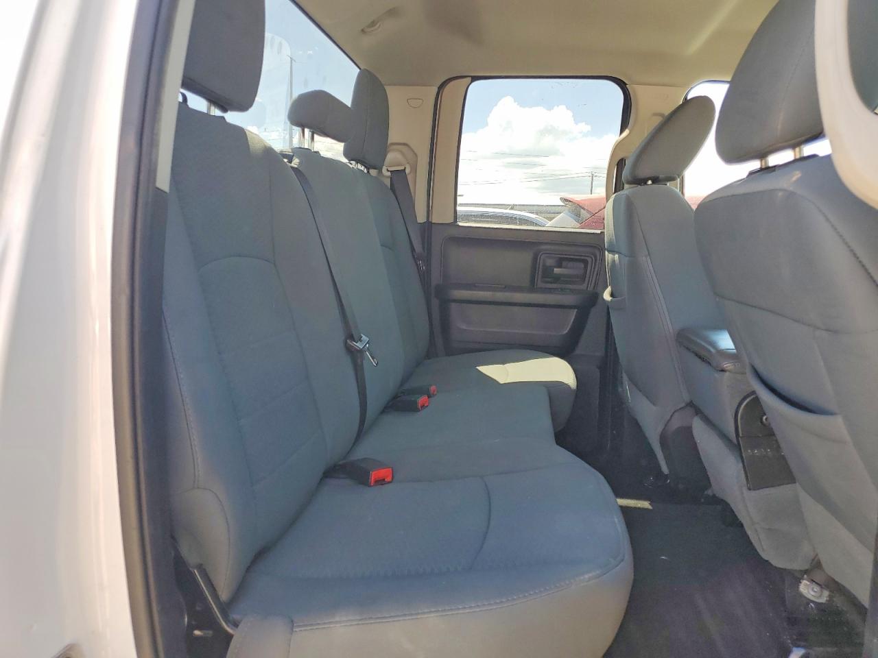 2013 Ram 1500 St White vin: 1C6RR7FT6DS618089