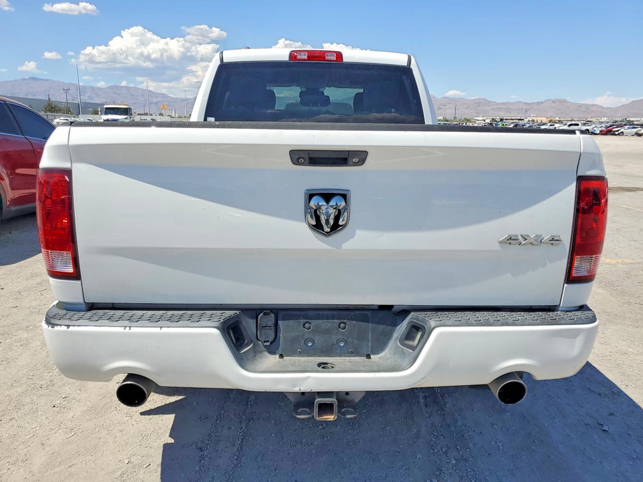 2013 Ram 1500 St White vin: 1C6RR7FT6DS618089