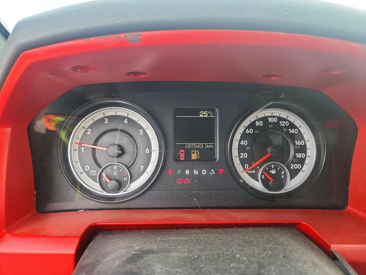 2014 Ram 1500 St Белый vin: 1C6RR7FT6ES103465