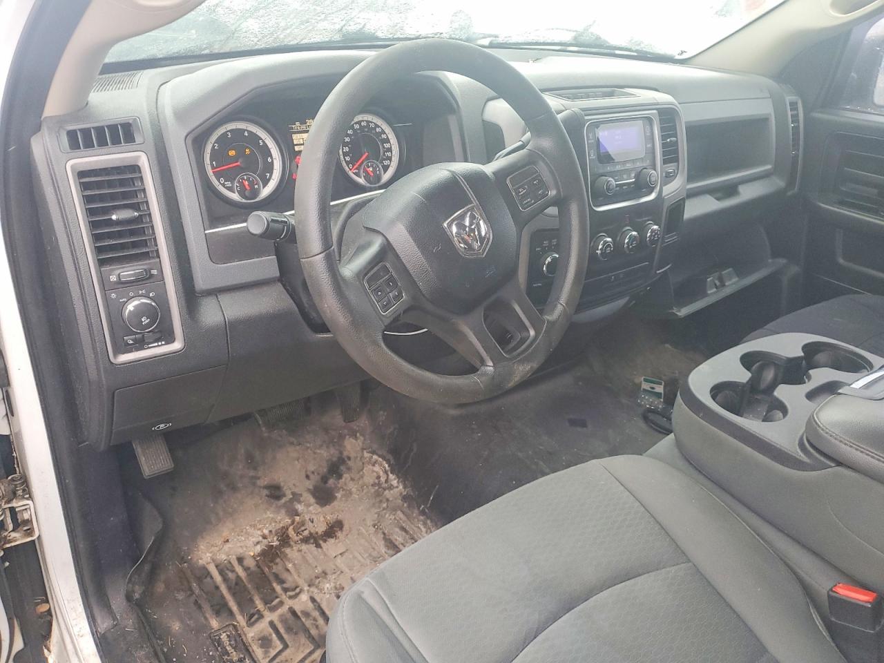 2014 Ram 1500 St White vin: 1C6RR7FT6ES158515