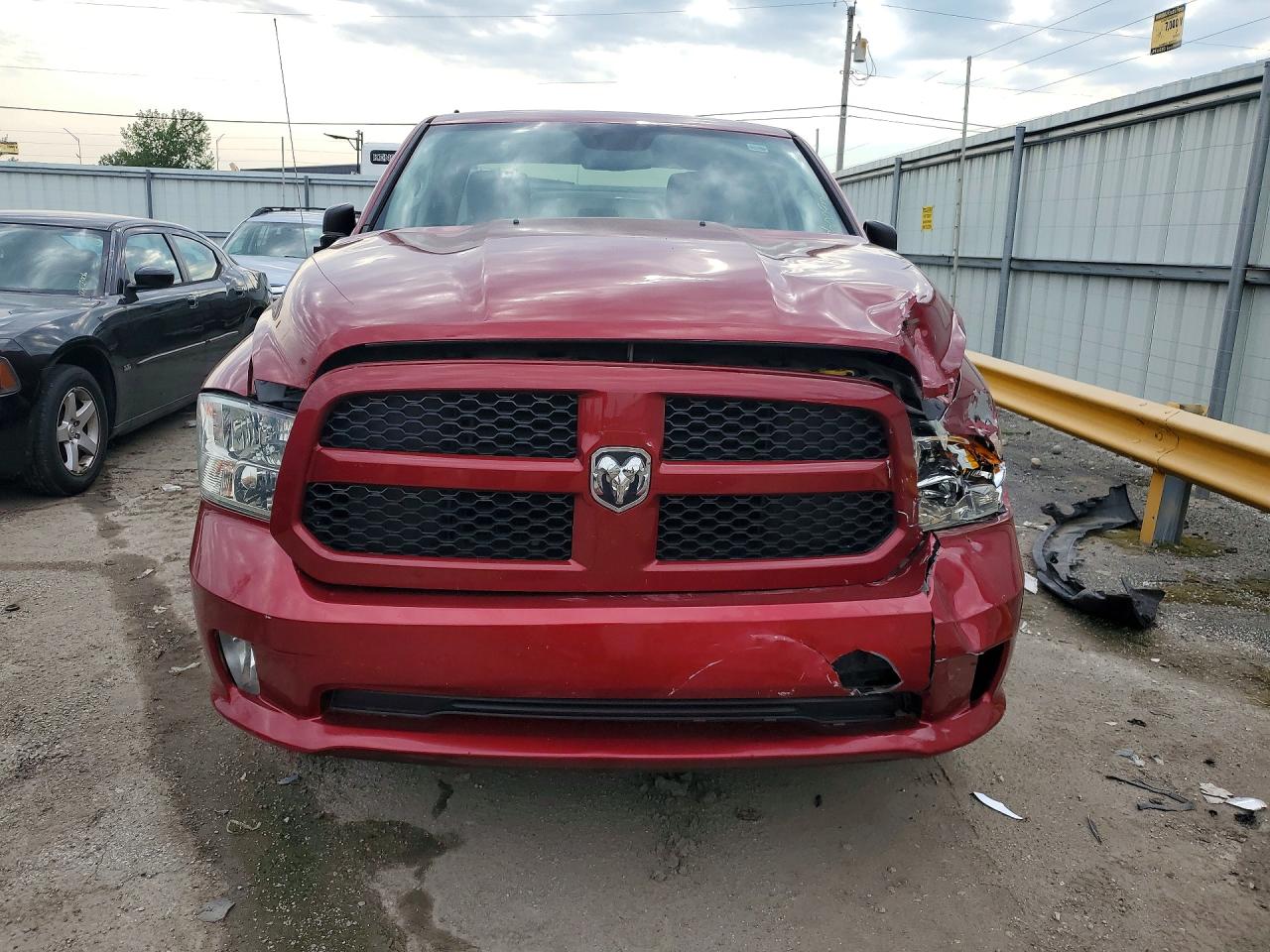 2014 Ram 1500 St Red vin: 1C6RR7FT6ES327206