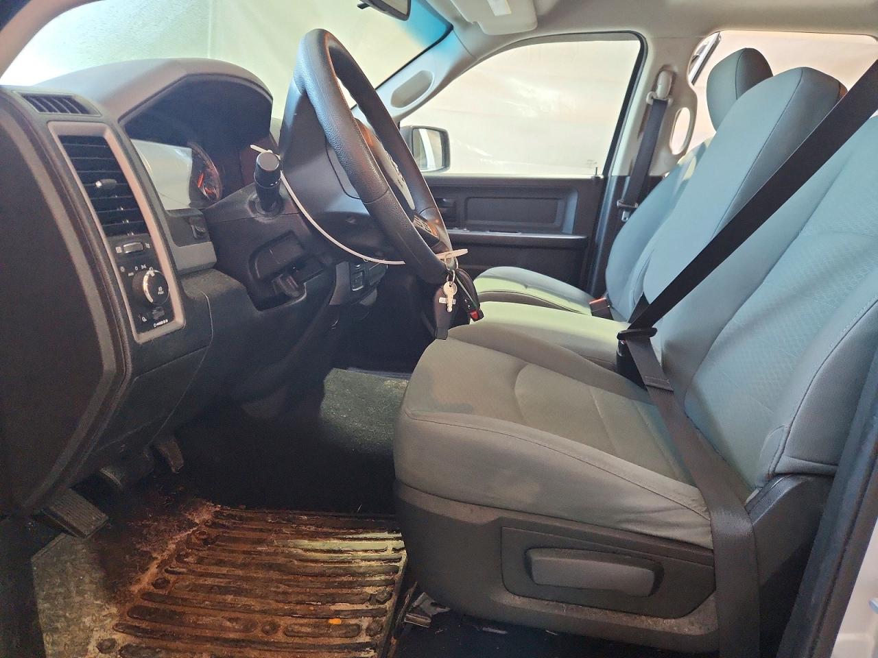 2016 Ram 1500 St Silver vin: 1C6RR7FT6GS402506