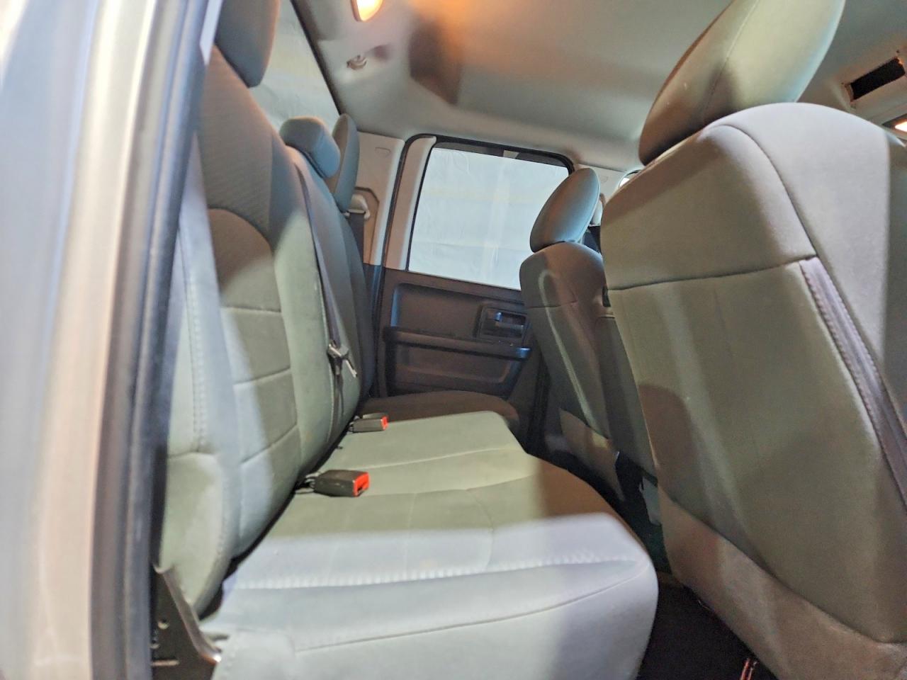 2016 Ram 1500 St Silver vin: 1C6RR7FT6GS402506