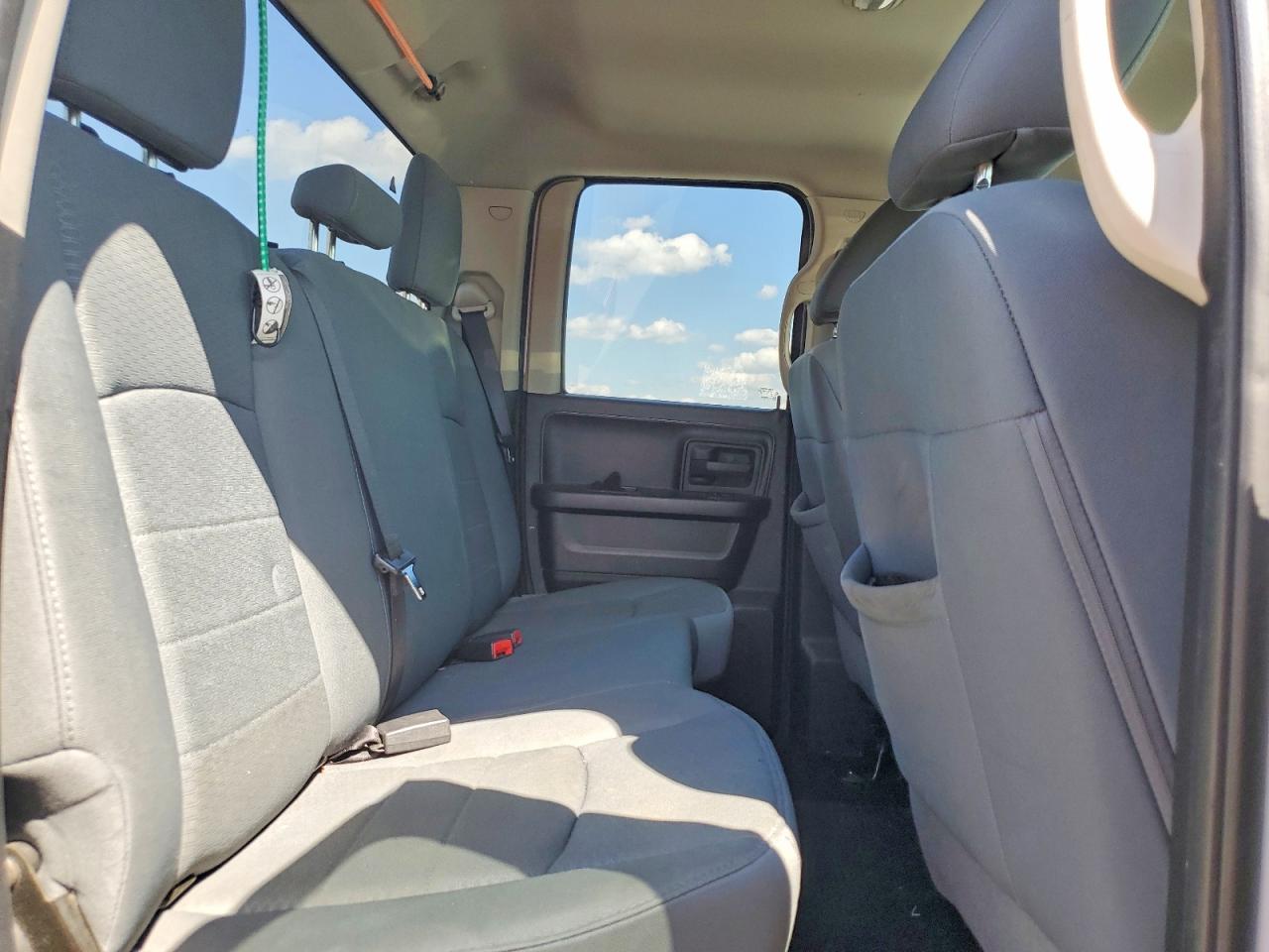 2013 Ram 1500 St White vin: 1C6RR7FT7DS714068