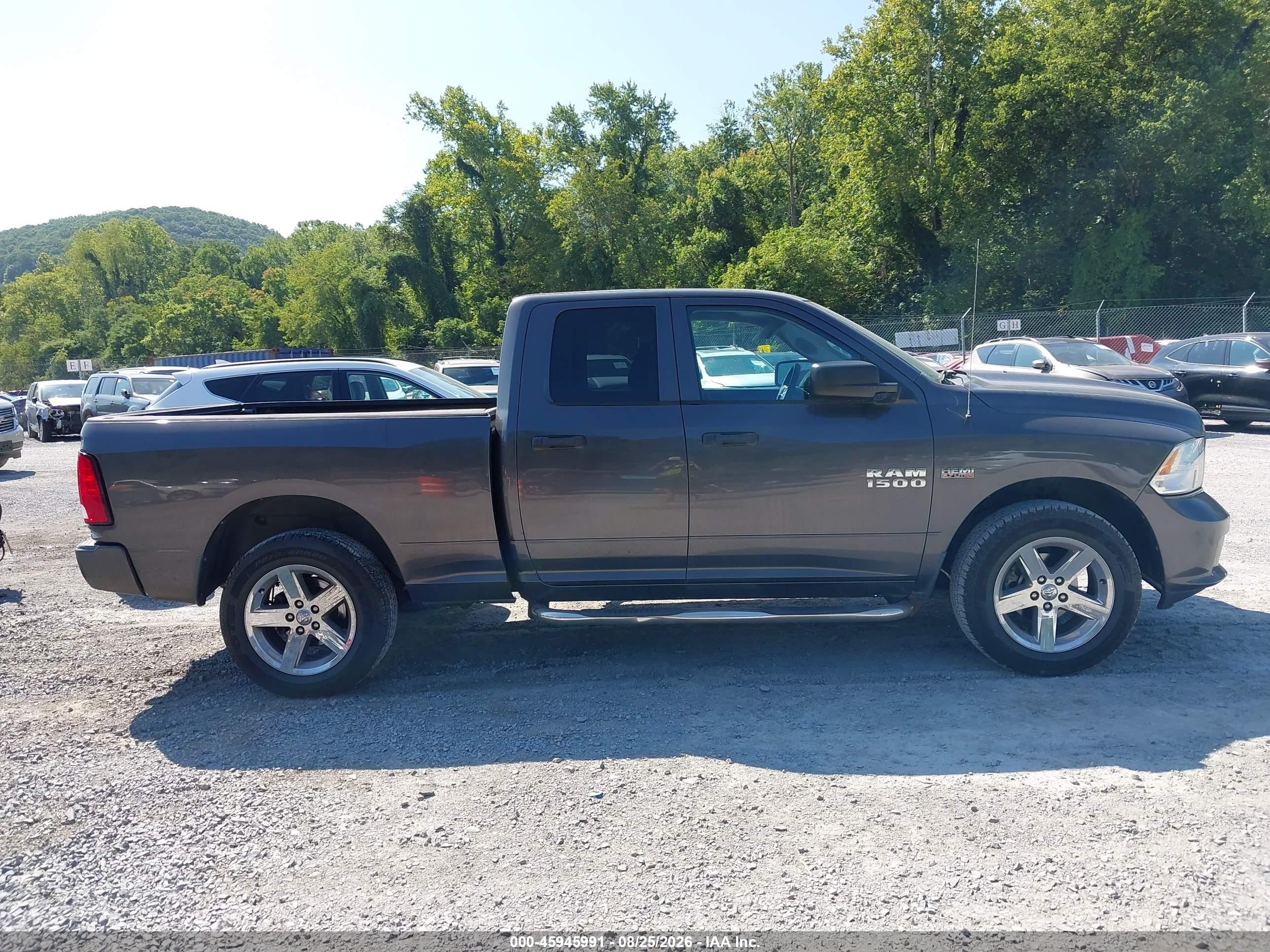 2014 Ram 1500 Express Gray vin: 1C6RR7FT7ES282423