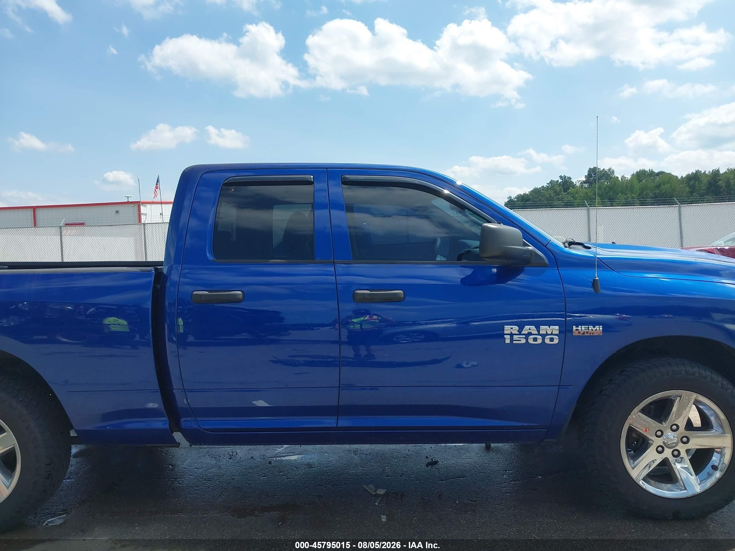 2015 Ram 1500 Express Синий vin: 1C6RR7FT7FS513371