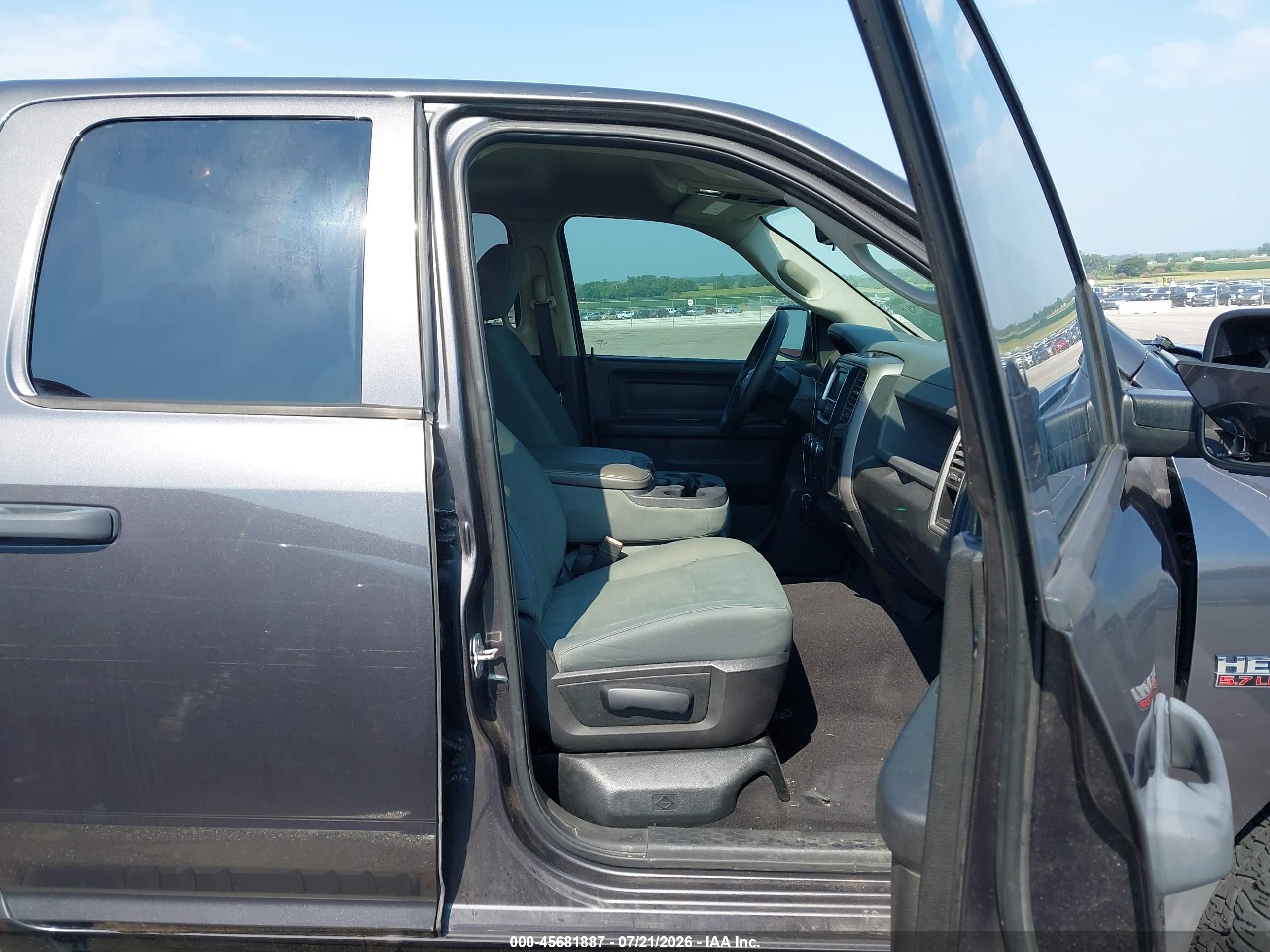 2015 Ram 1500 Express Gray vin: 1C6RR7FT7FS617679