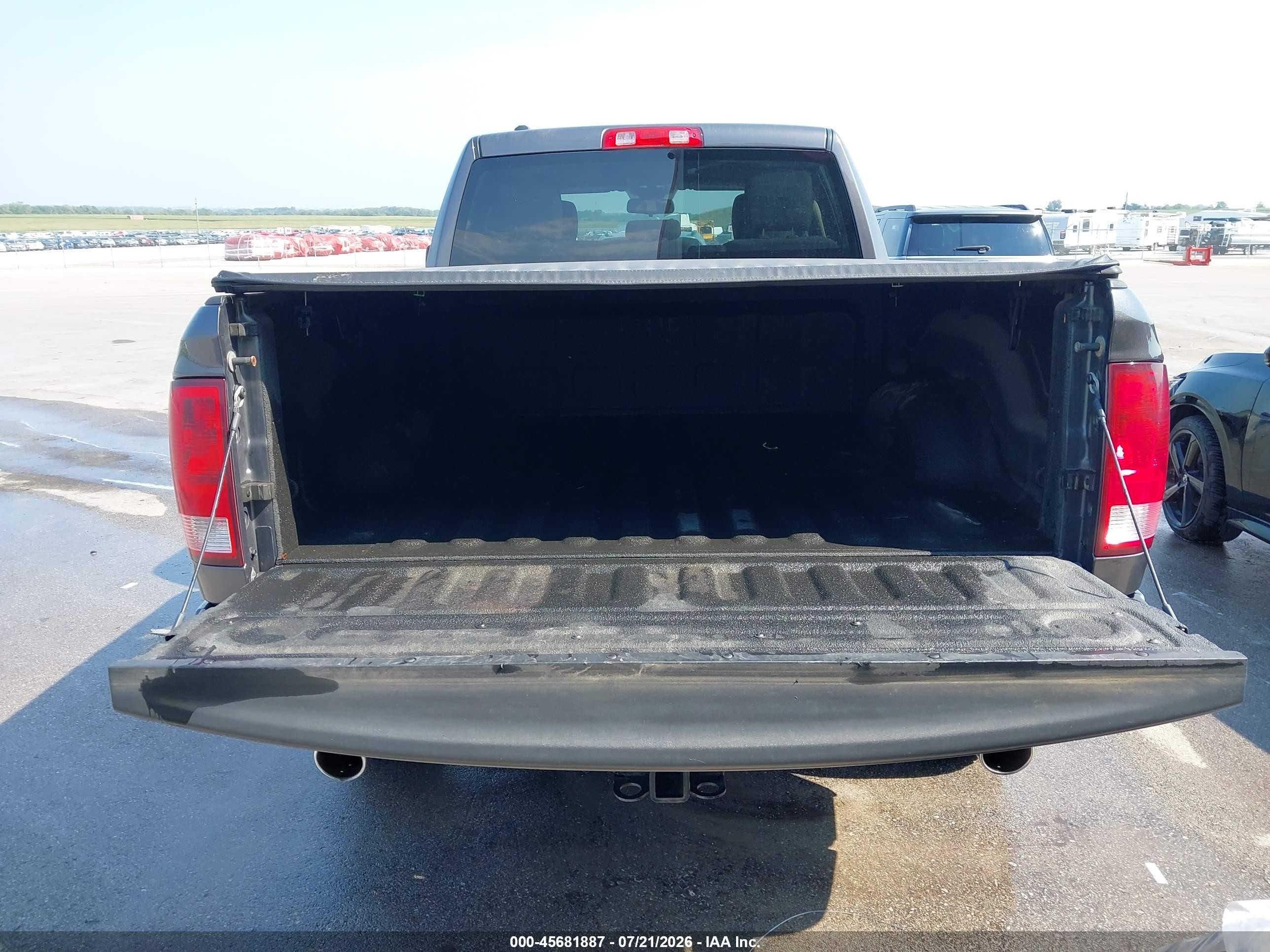 2015 Ram 1500 Express Gray vin: 1C6RR7FT7FS617679