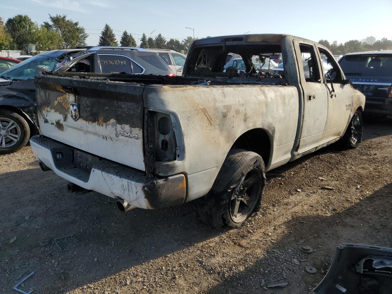 2017 Ram 1500 St Белый vin: 1C6RR7FT7HS553386