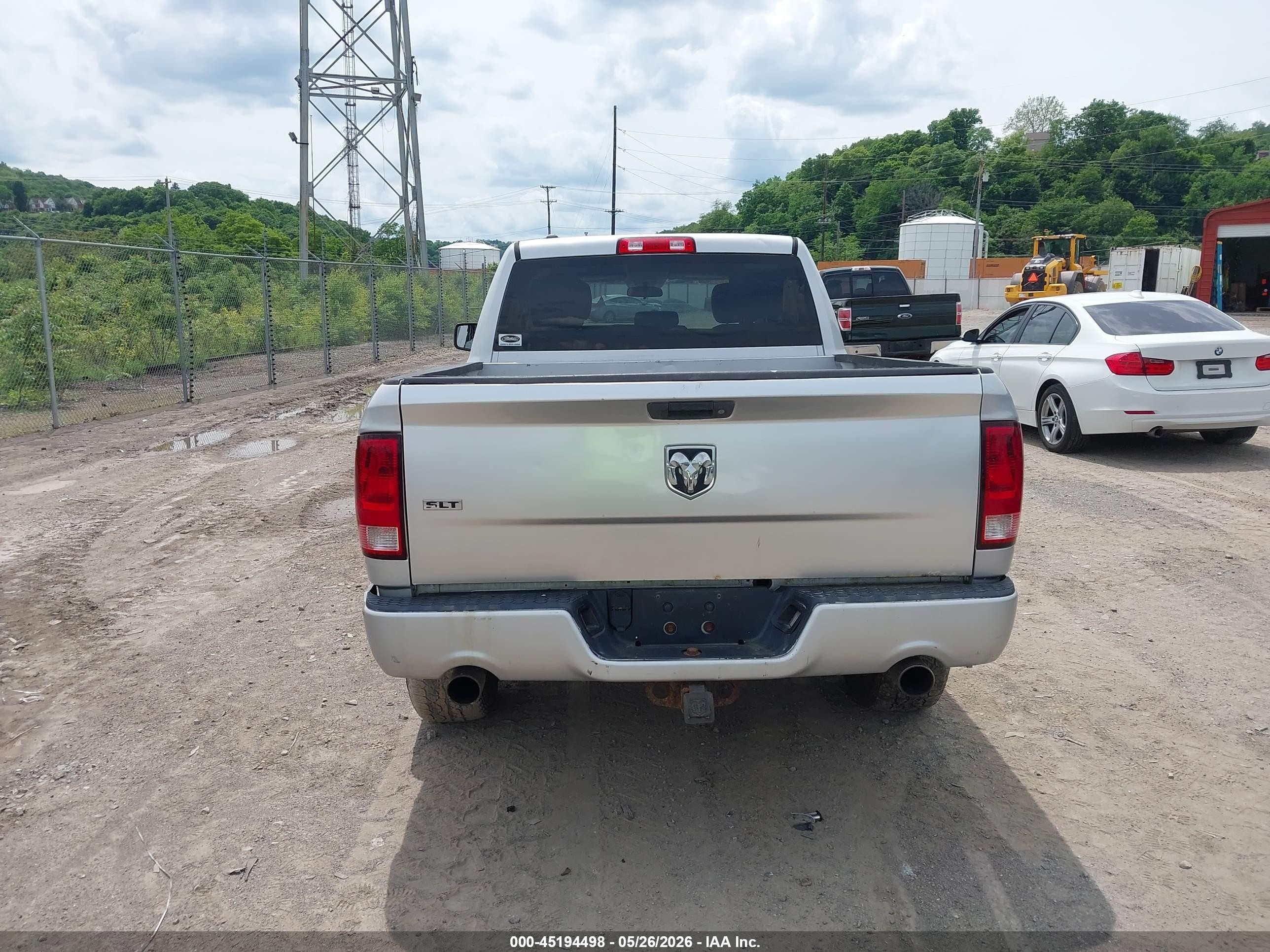 2013 Ram 1500 Express Серебряный vin: 1C6RR7FT8DS520584