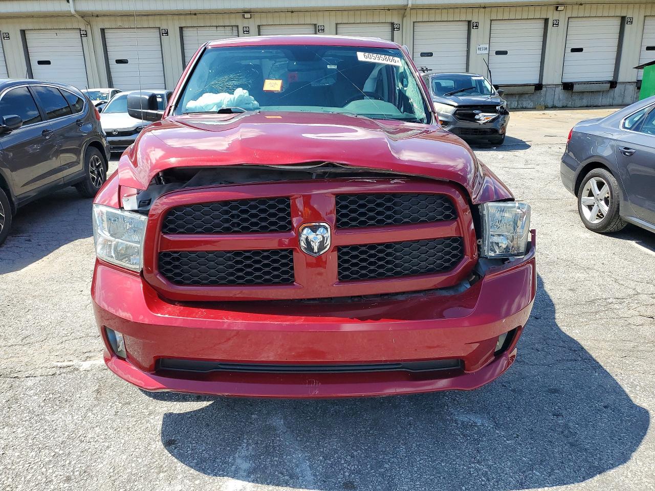 2014 Ram 1500 St Красный vin: 1C6RR7FT8ES282222