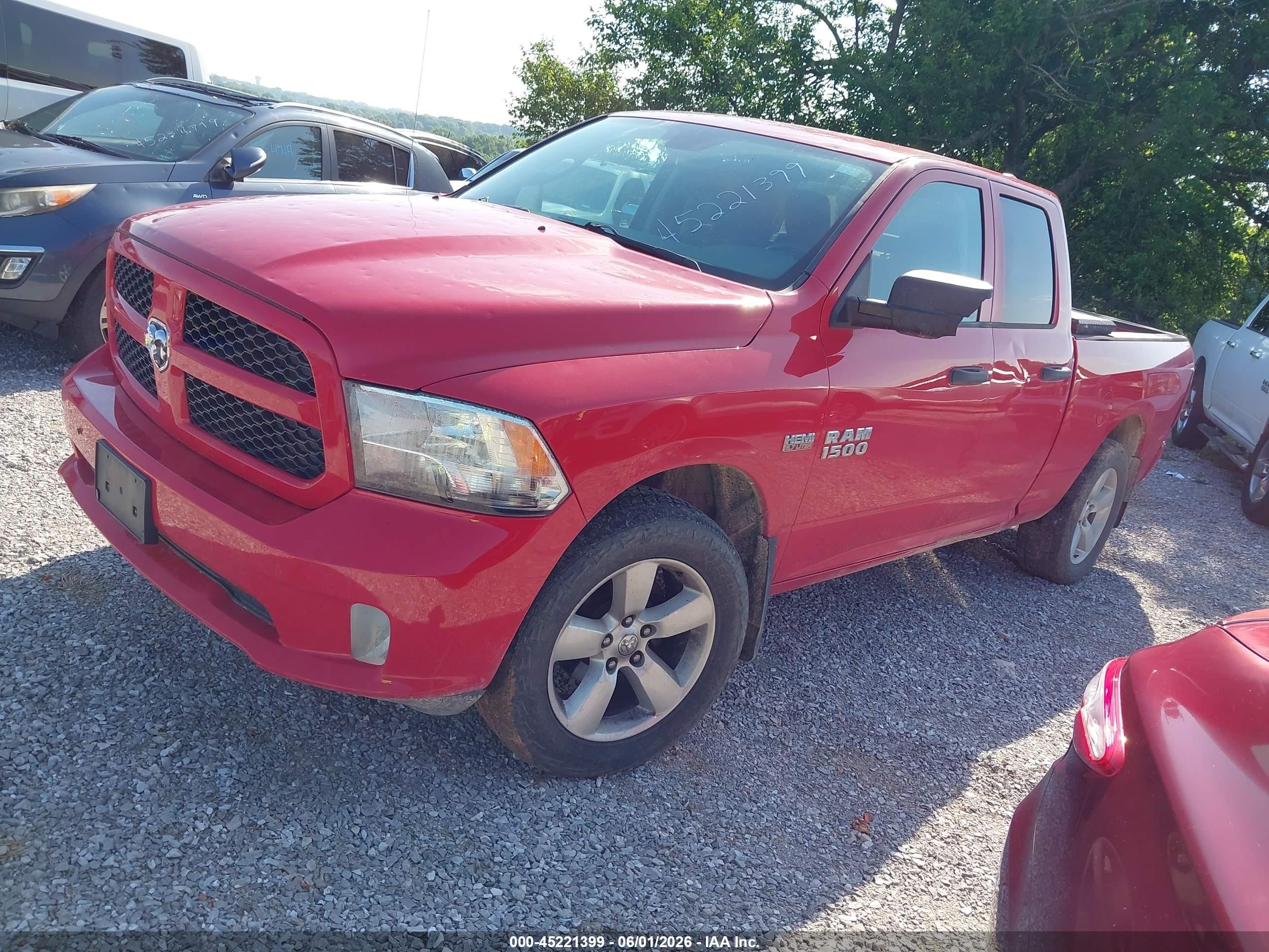 2015 Ram 1500 Express Red vin: 1C6RR7FT8FS616637