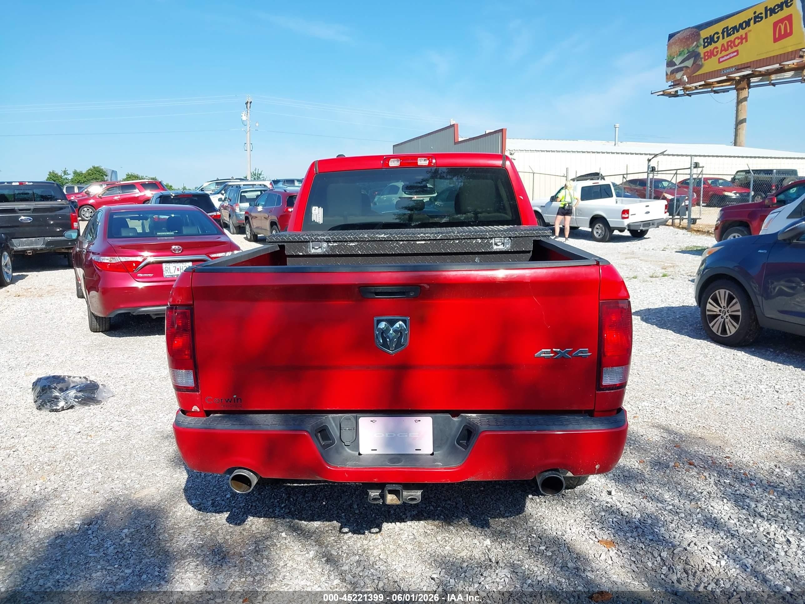 2015 Ram 1500 Express Red vin: 1C6RR7FT8FS616637