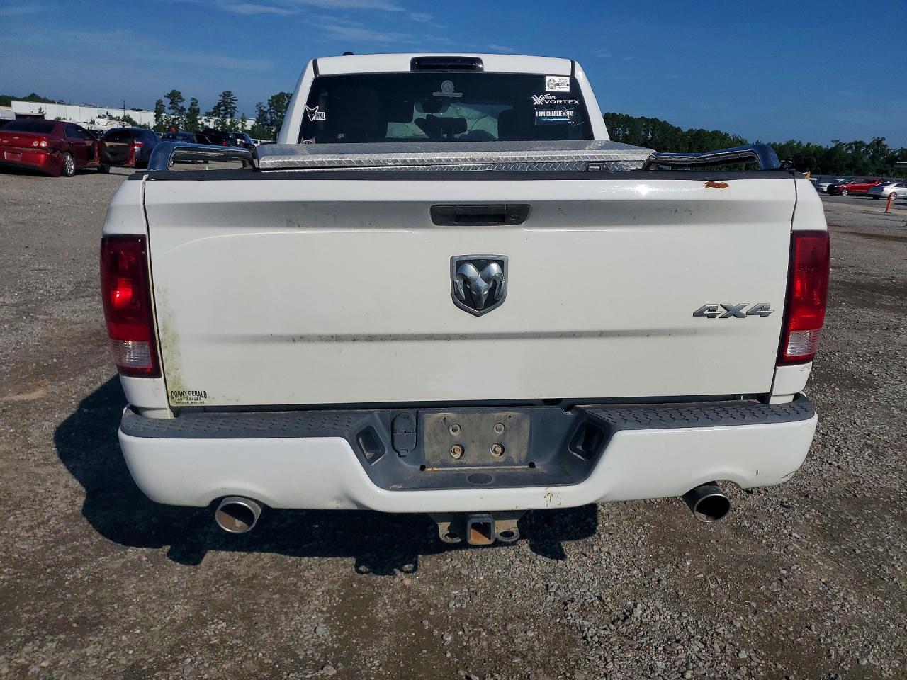 2014 Ram 1500 St Белый vin: 1C6RR7FT9ES300159