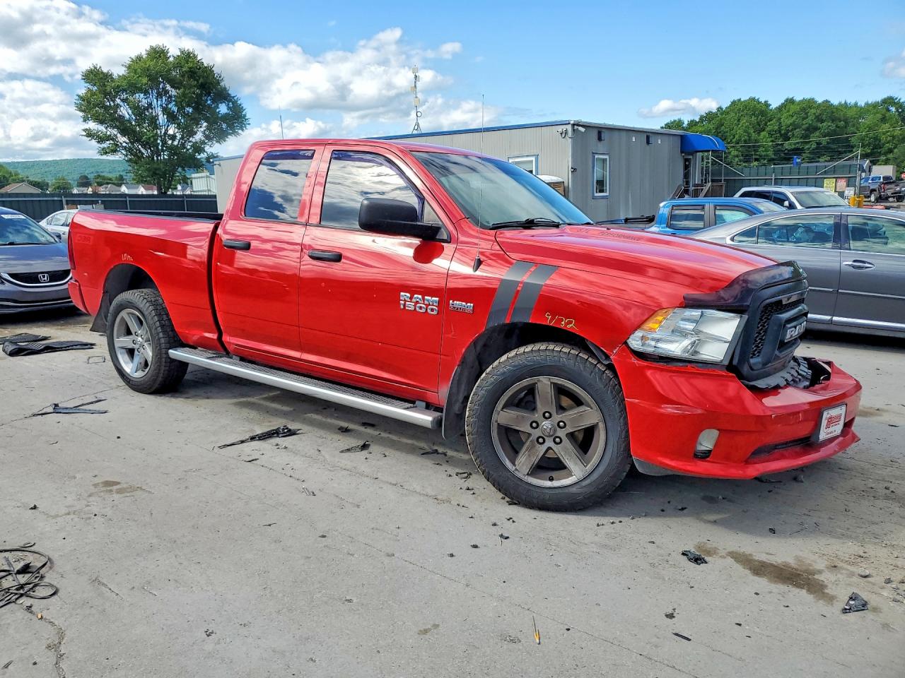 2015 Ram 1500 St Red vin: 1C6RR7FT9FS617862