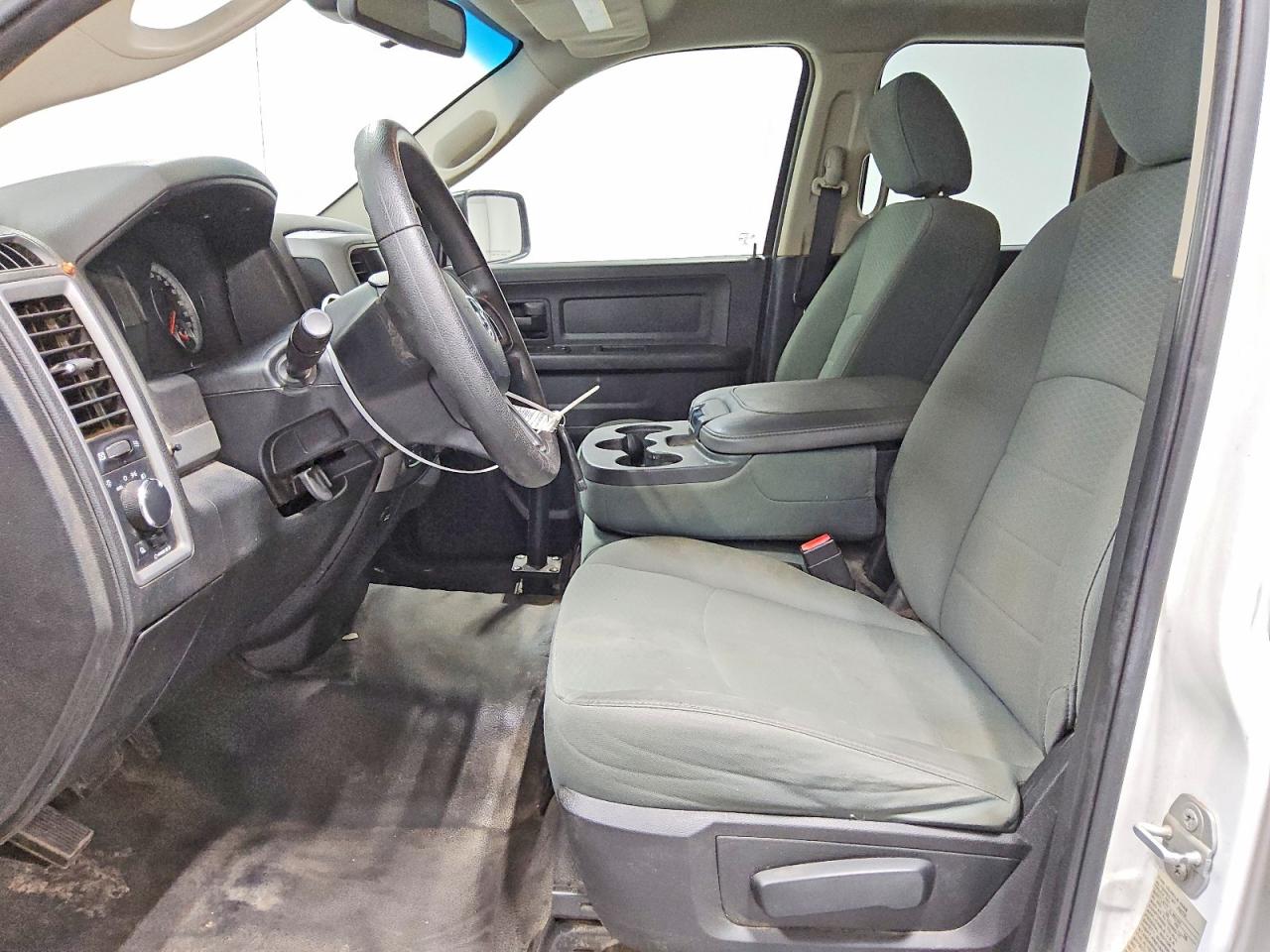 2015 Ram 1500 St White vin: 1C6RR7FT9FS710249