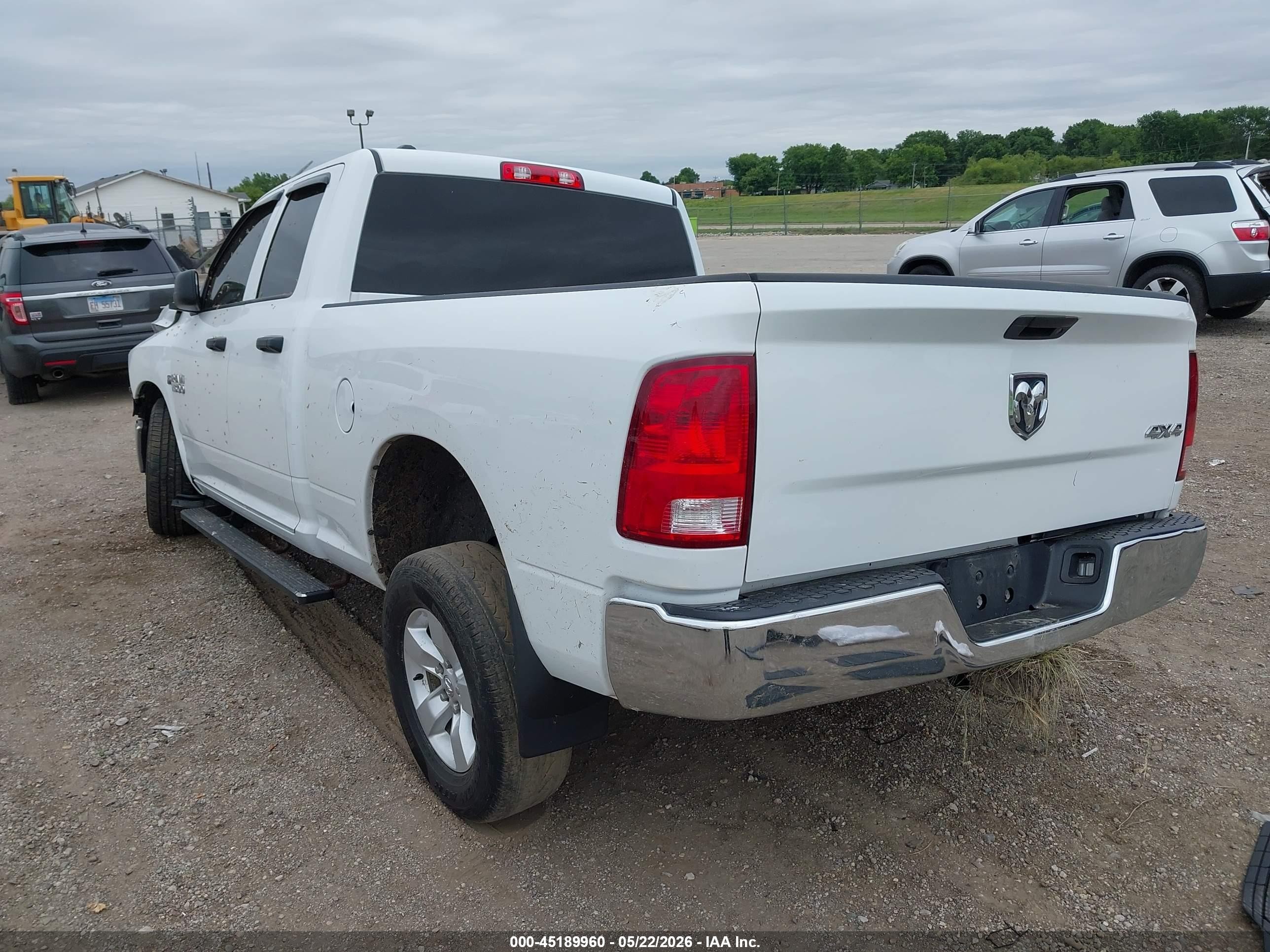 2015 Ram 1500 Tradesman Белый vin: 1C6RR7FT9FS720117