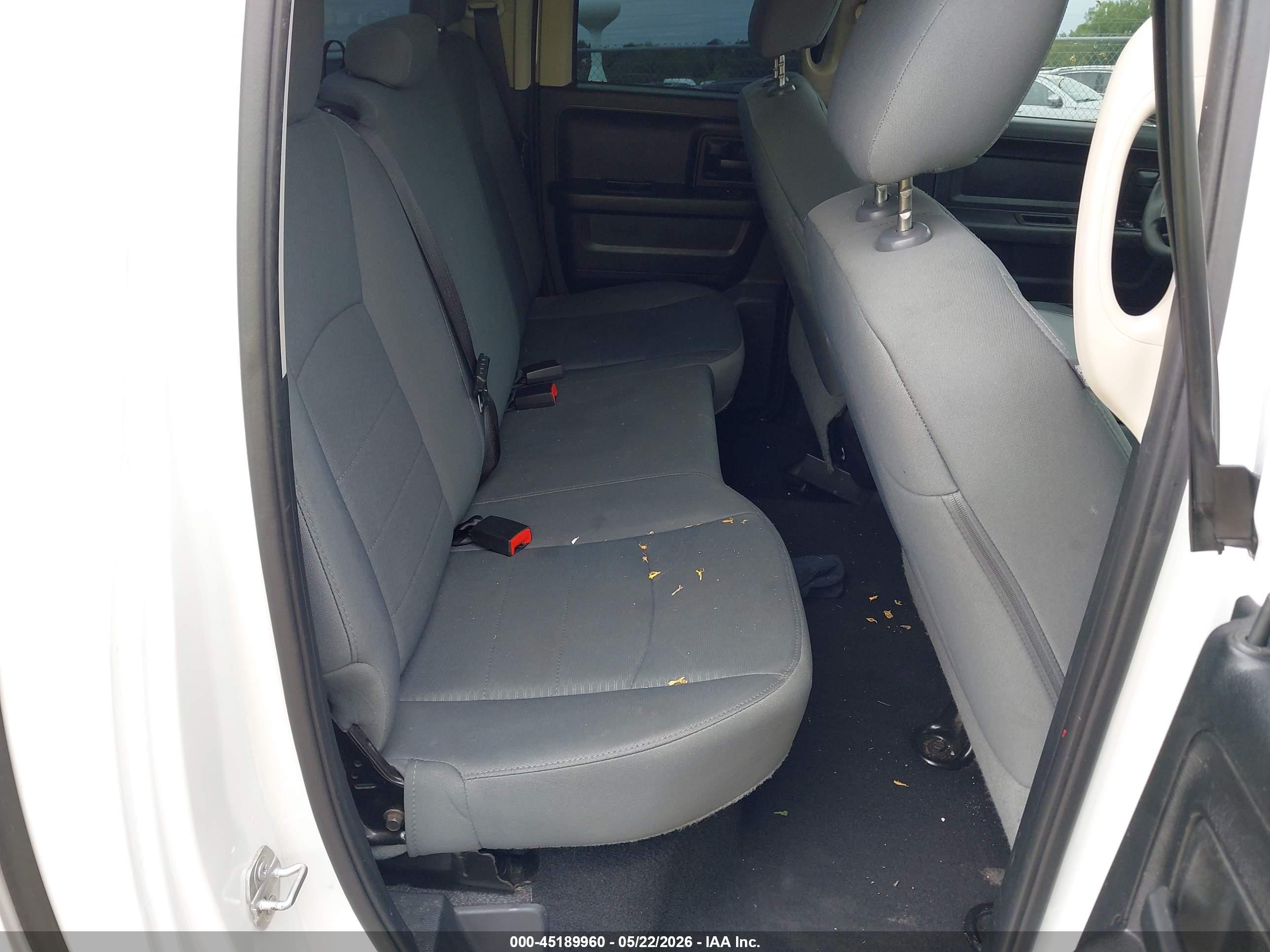 2015 Ram 1500 Tradesman Белый vin: 1C6RR7FT9FS720117