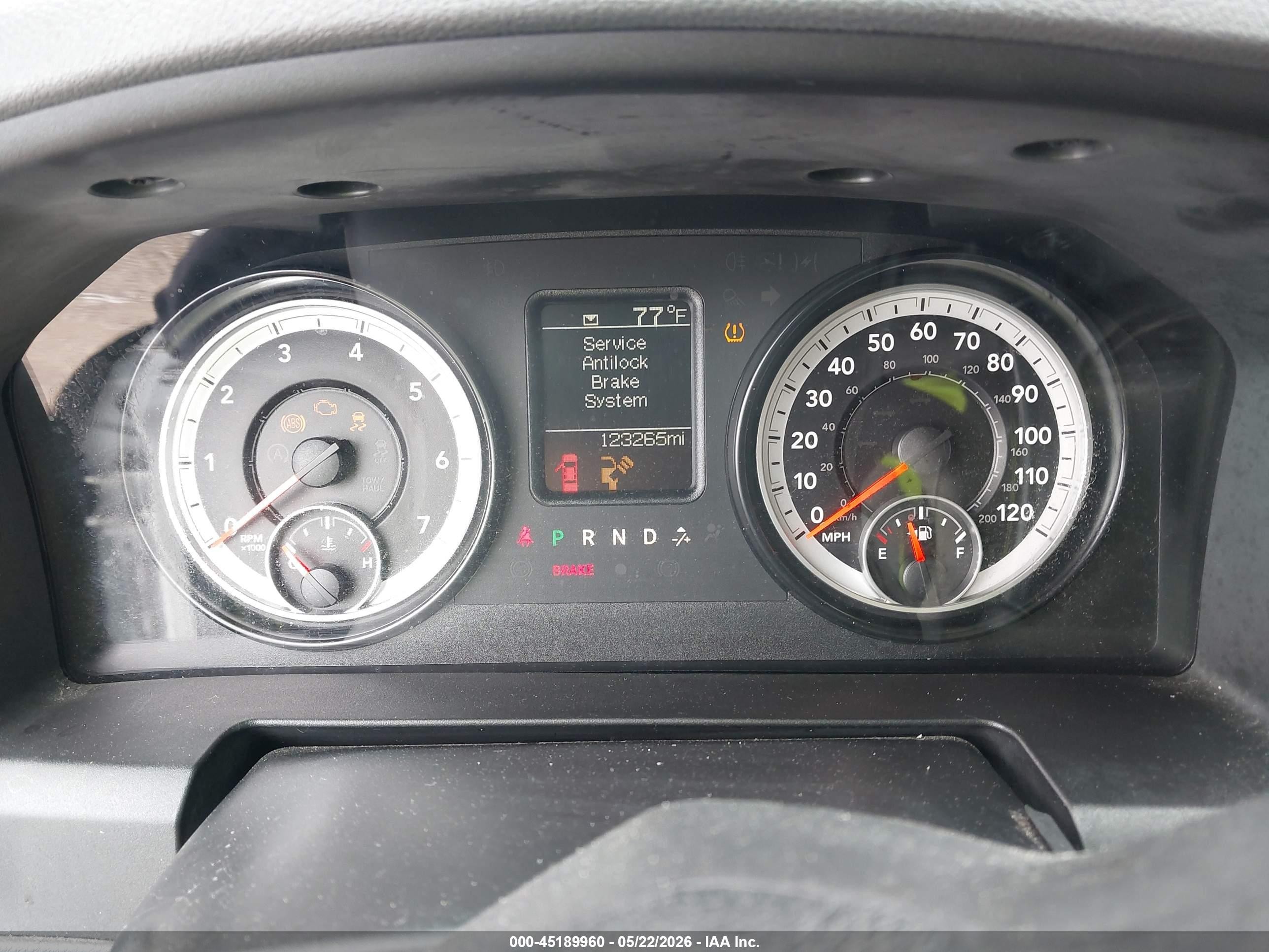 2015 Ram 1500 Tradesman Белый vin: 1C6RR7FT9FS720117