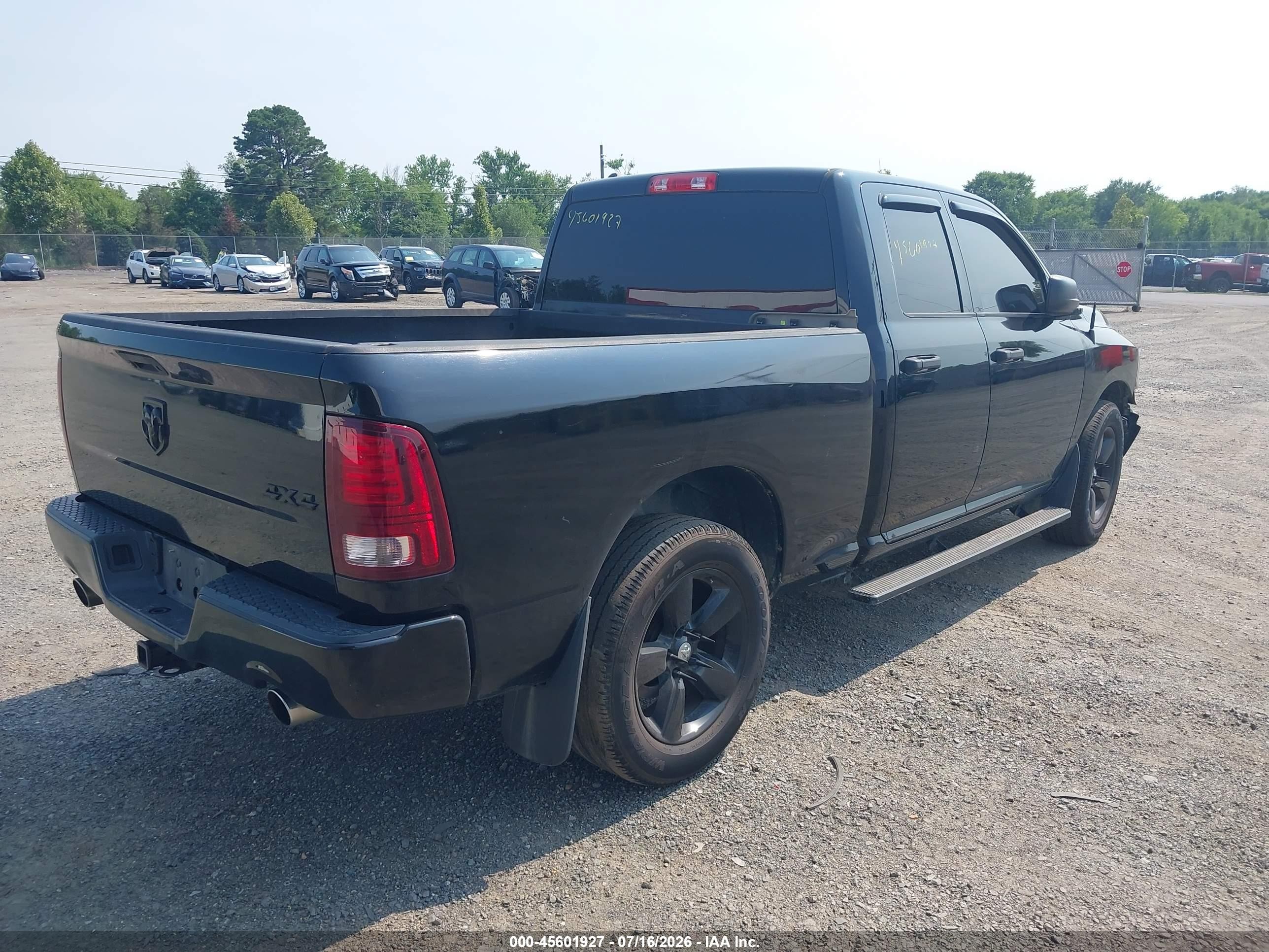 2014 Ram 1500 Express Черный vin: 1C6RR7FTXES215041