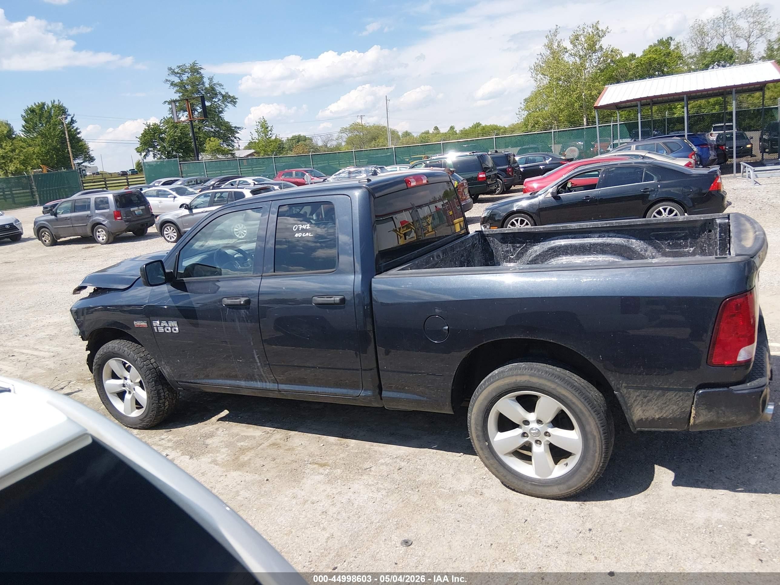 2015 Ram 1500 Express Серый vin: 1C6RR7FTXFS619524