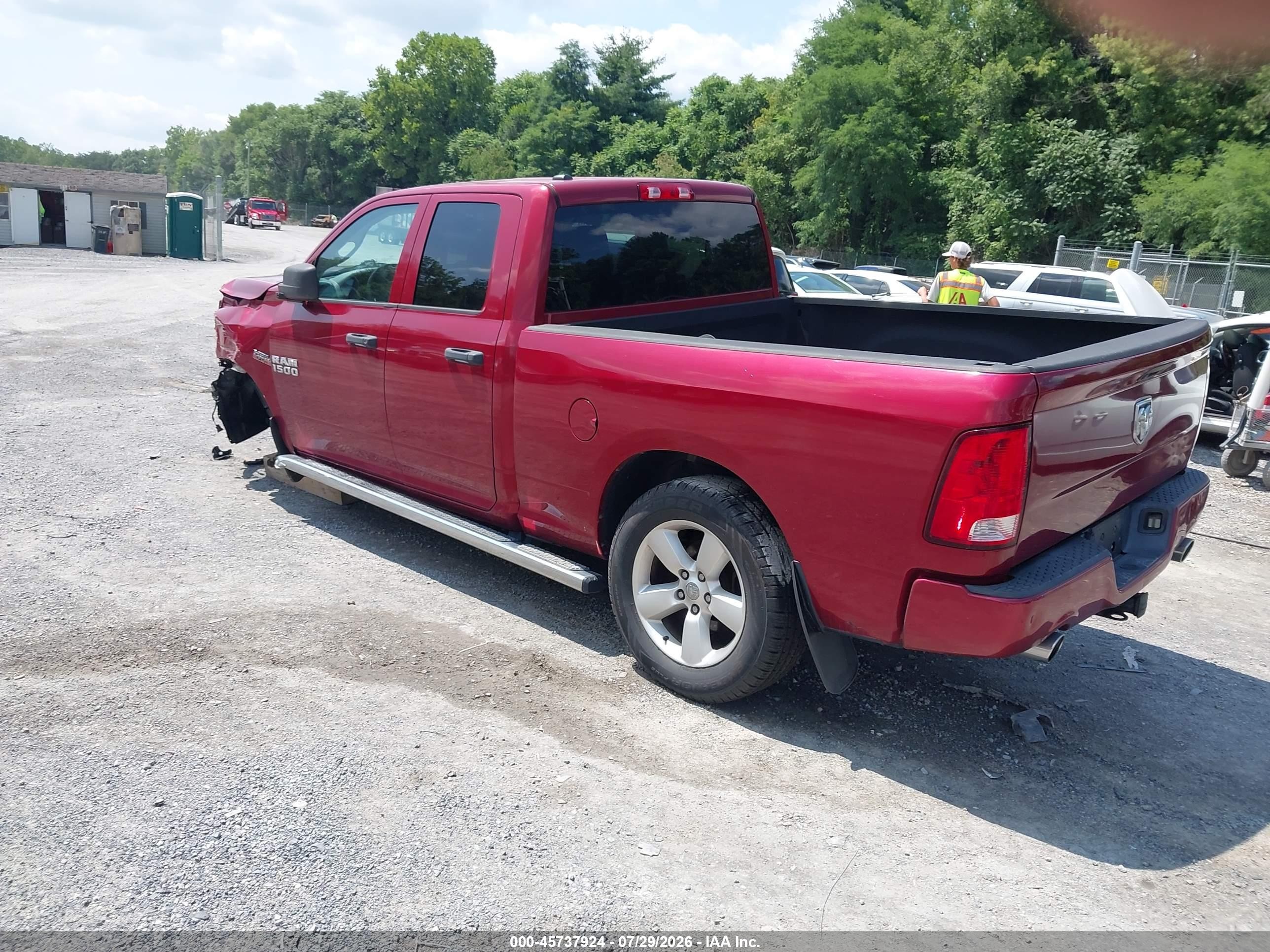 2015 Ram 1500 Express Burgundy vin: 1C6RR7FTXFS648408