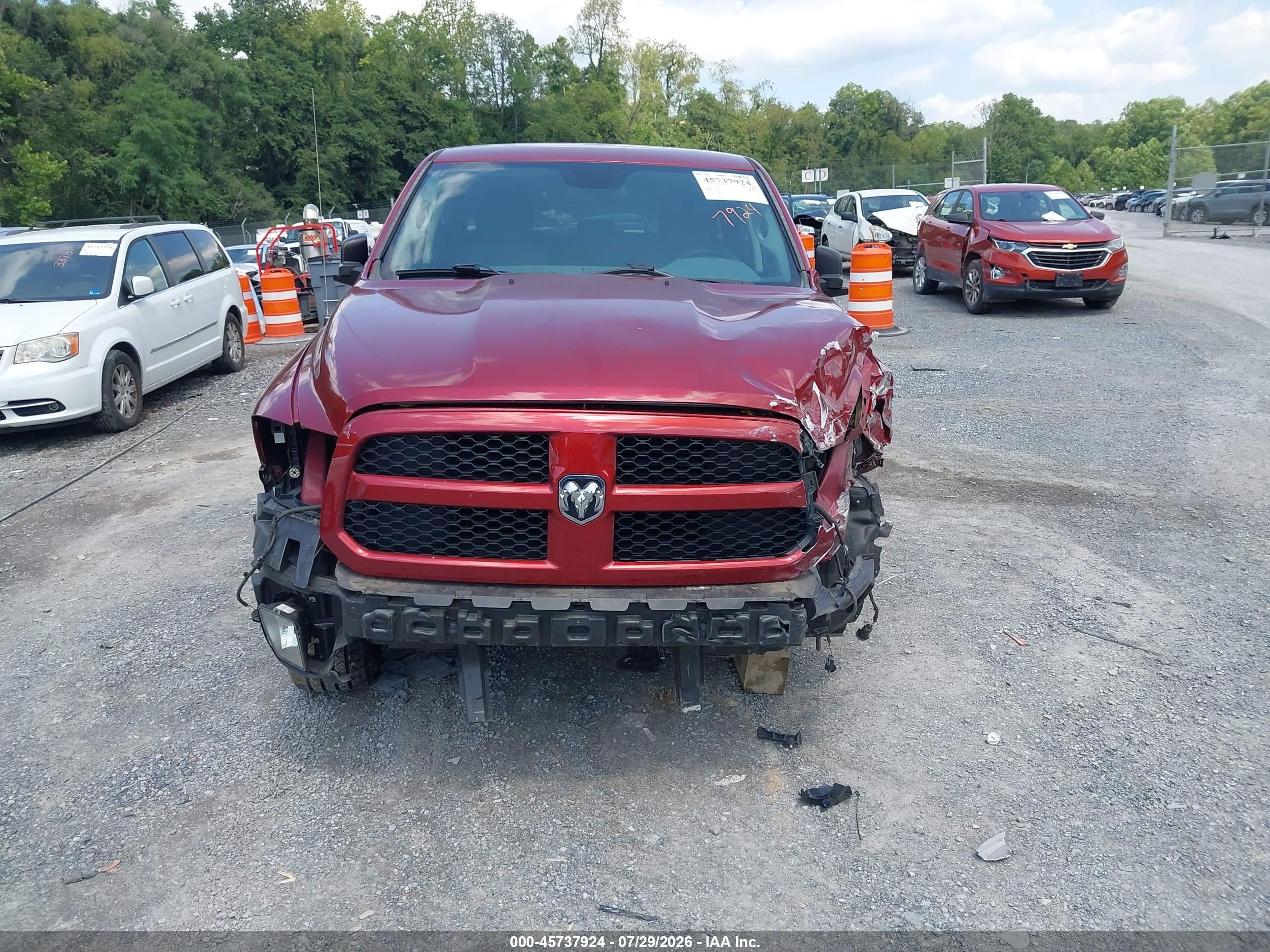 2015 Ram 1500 Express Burgundy vin: 1C6RR7FTXFS648408