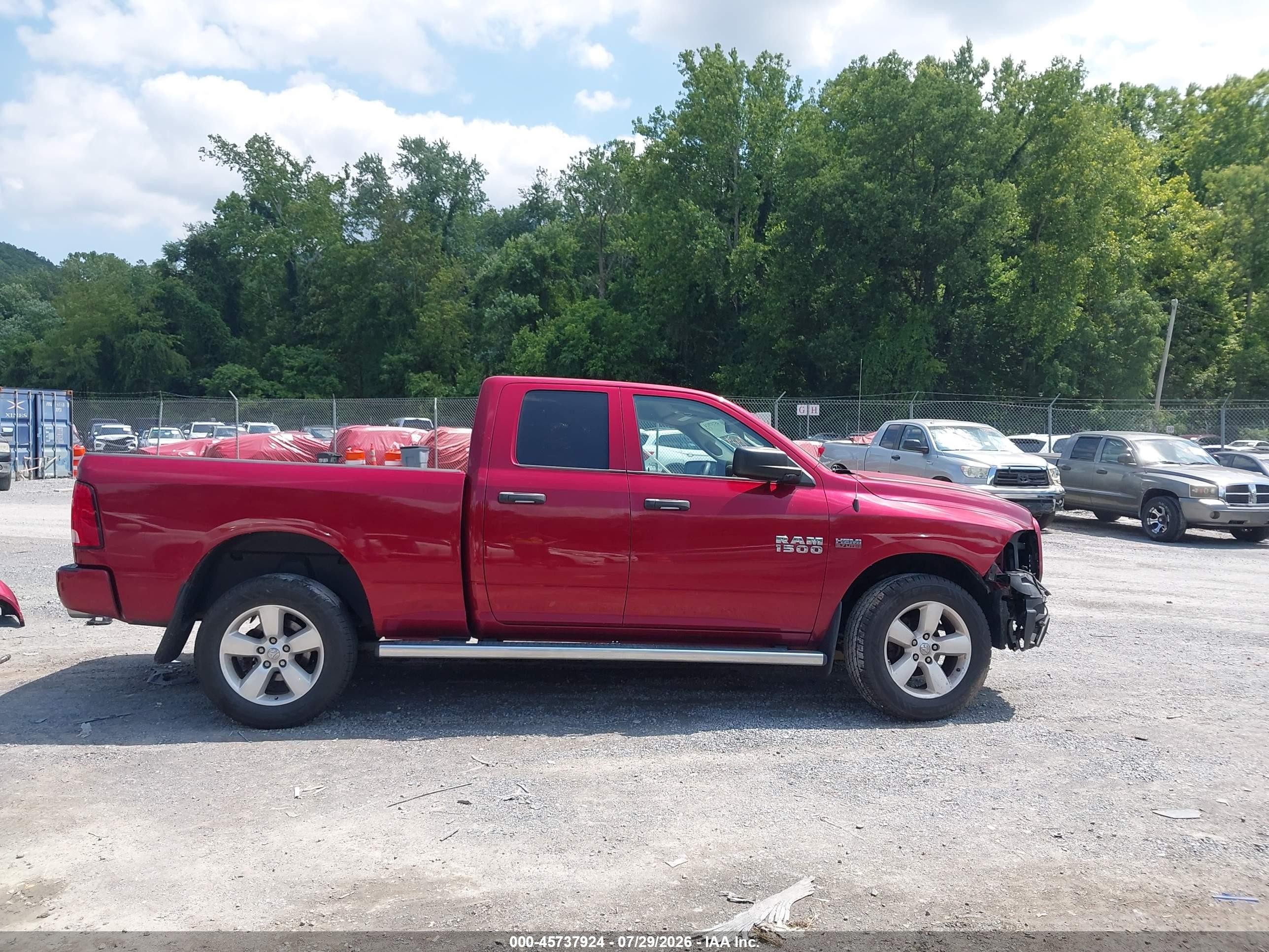 2015 Ram 1500 Express Burgundy vin: 1C6RR7FTXFS648408