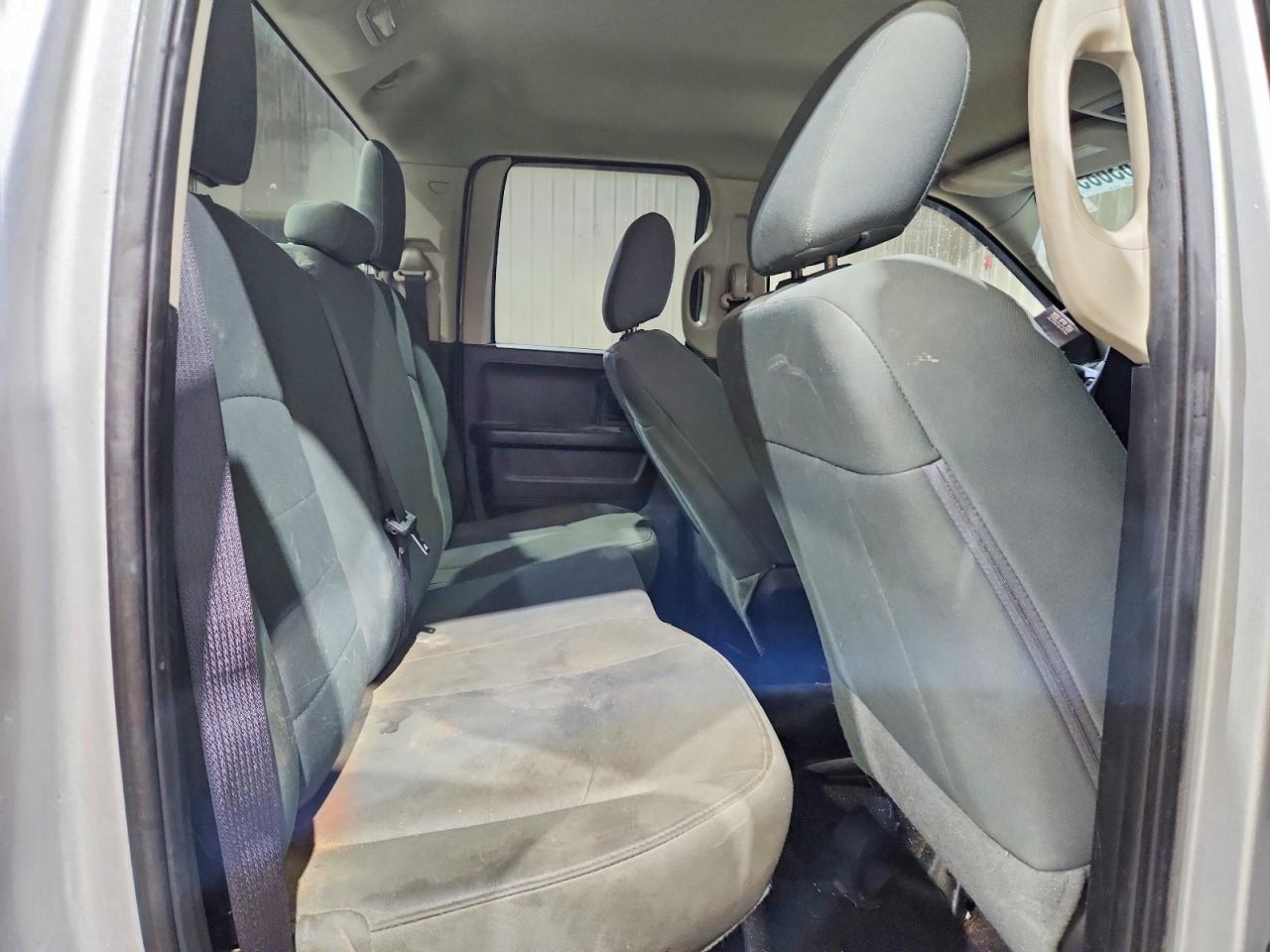 2015 Ram 1500 St Silver vin: 1C6RR7FTXFS653950
