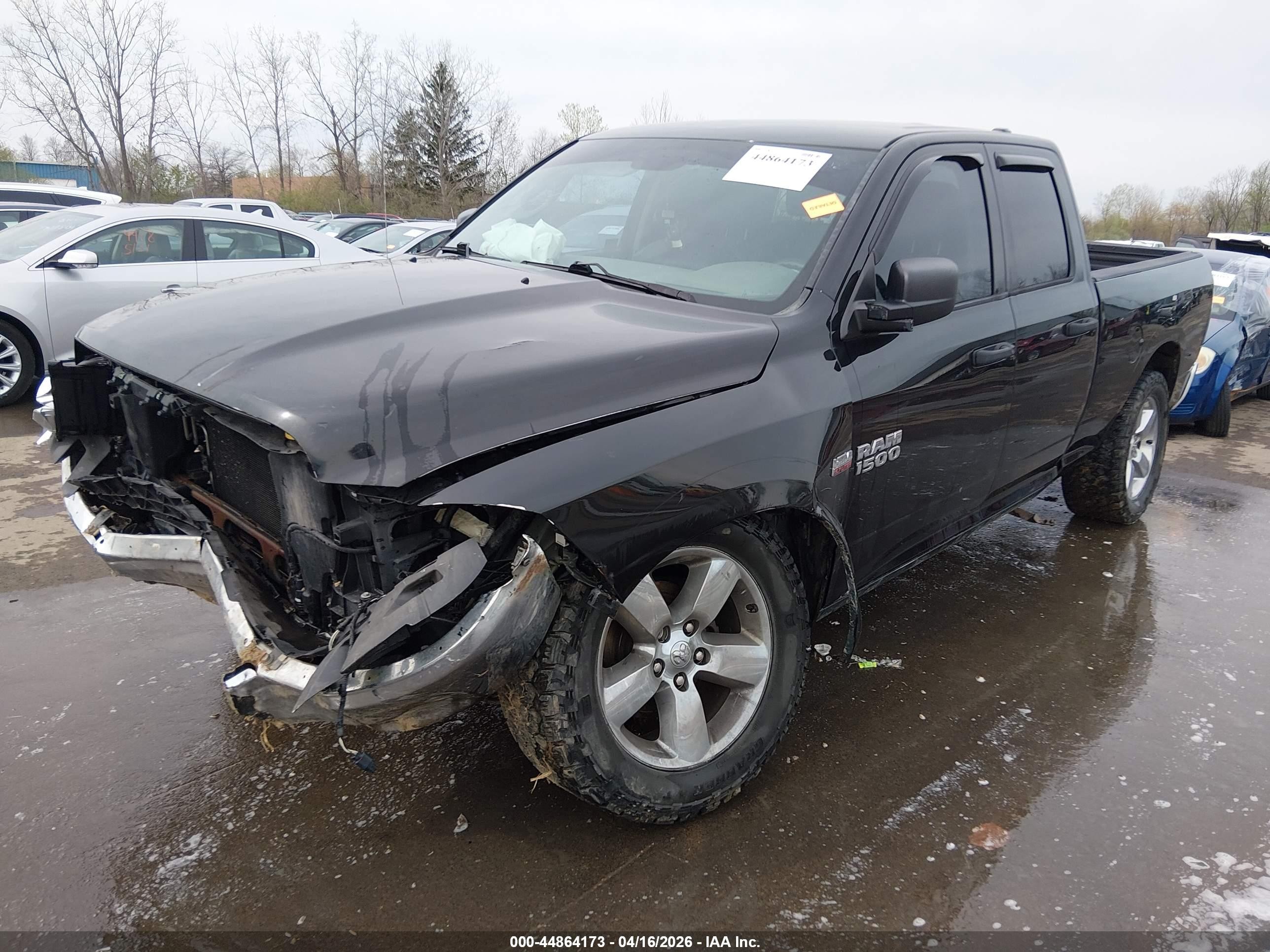 2015 Ram 1500   Черный vin: 1C6RR7FTXFS706324