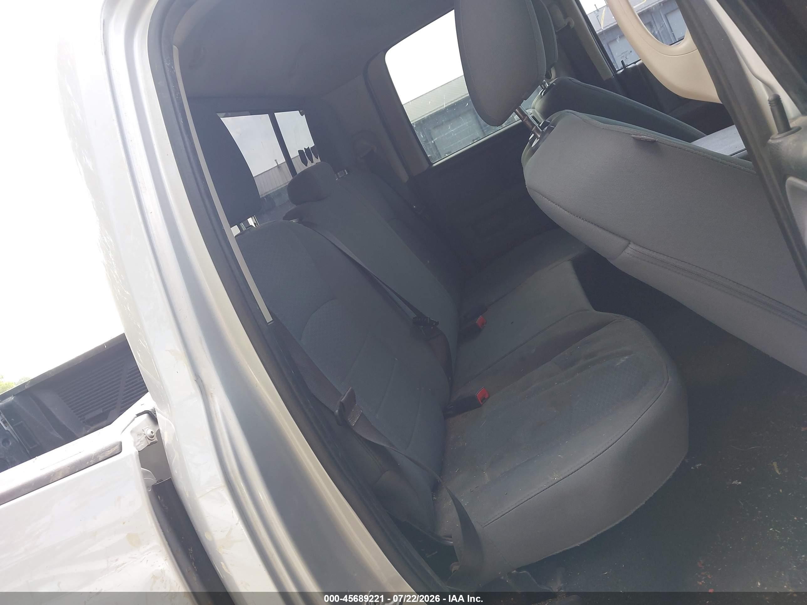 2015 Ram 1500 Slt Silver vin: 1C6RR7GG3FS531366