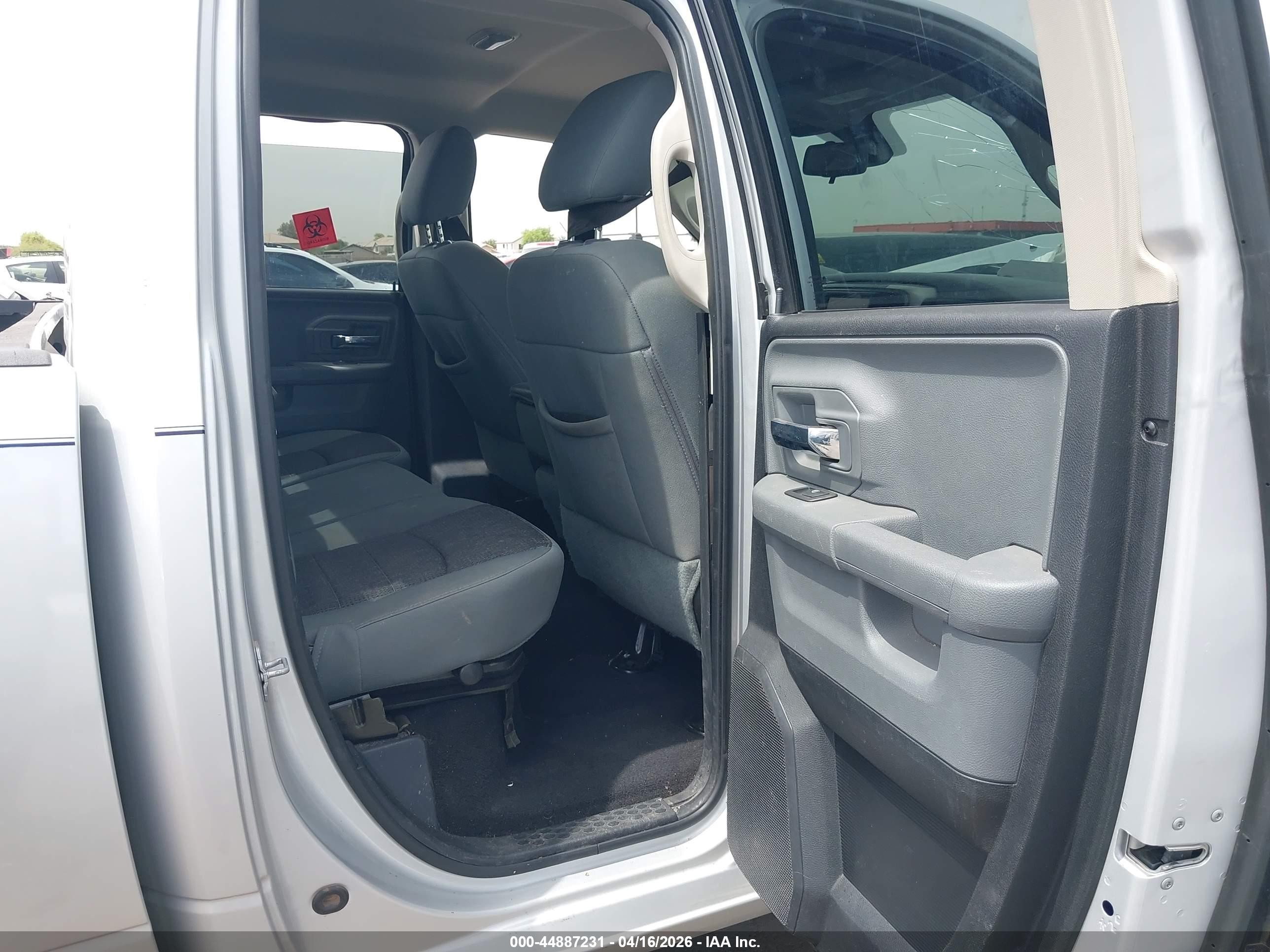 2014 Ram 1500 Big Horn Silver vin: 1C6RR7GG4ES134425