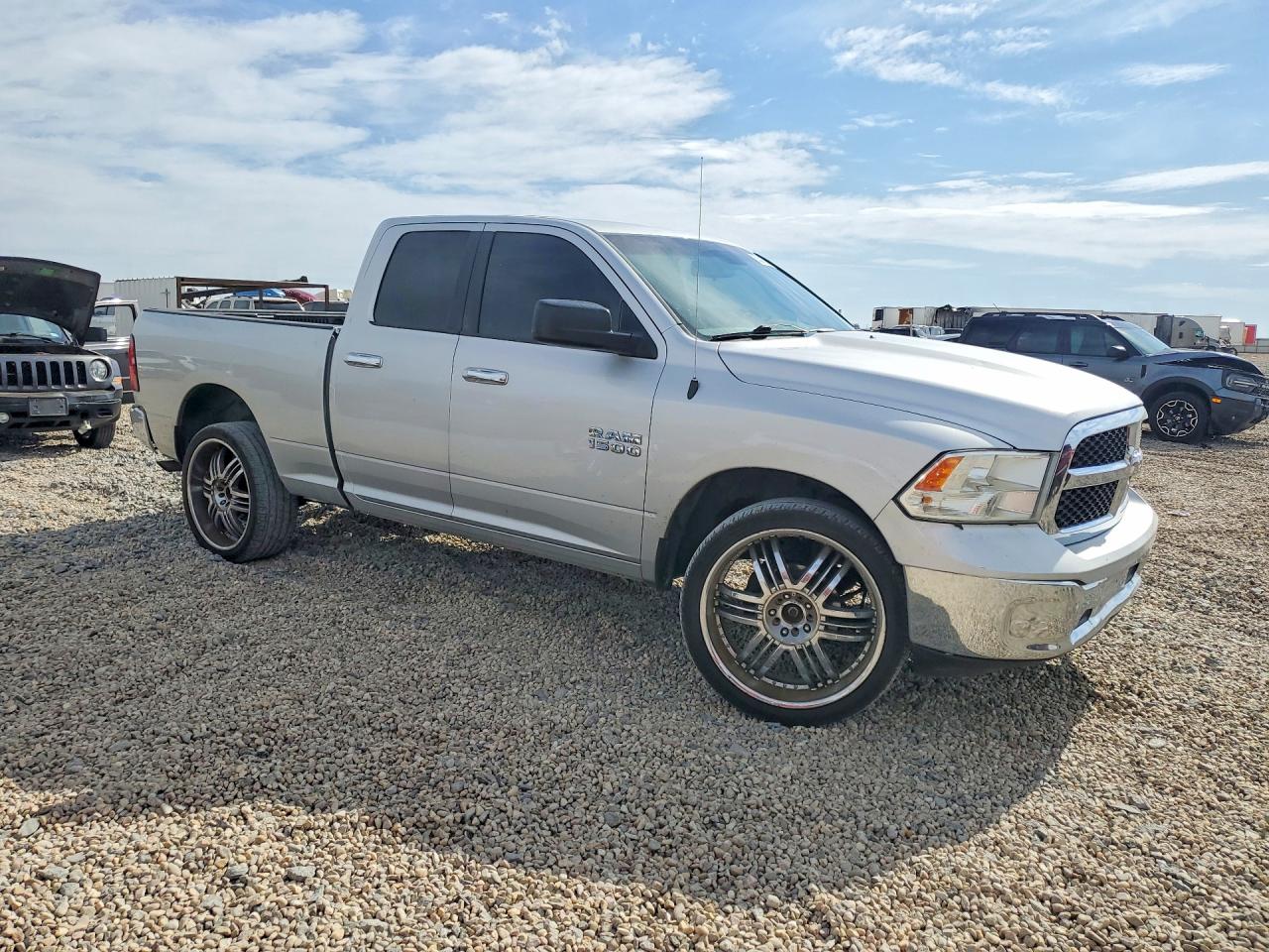 2015 Ram 1500 Silver vin: 1C6RR7GG4FS571813