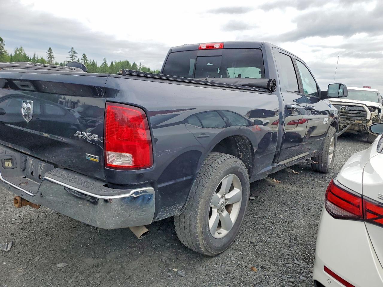 2013 Ram 1500 Slt Blue vin: 1C6RR7GG5DS675207