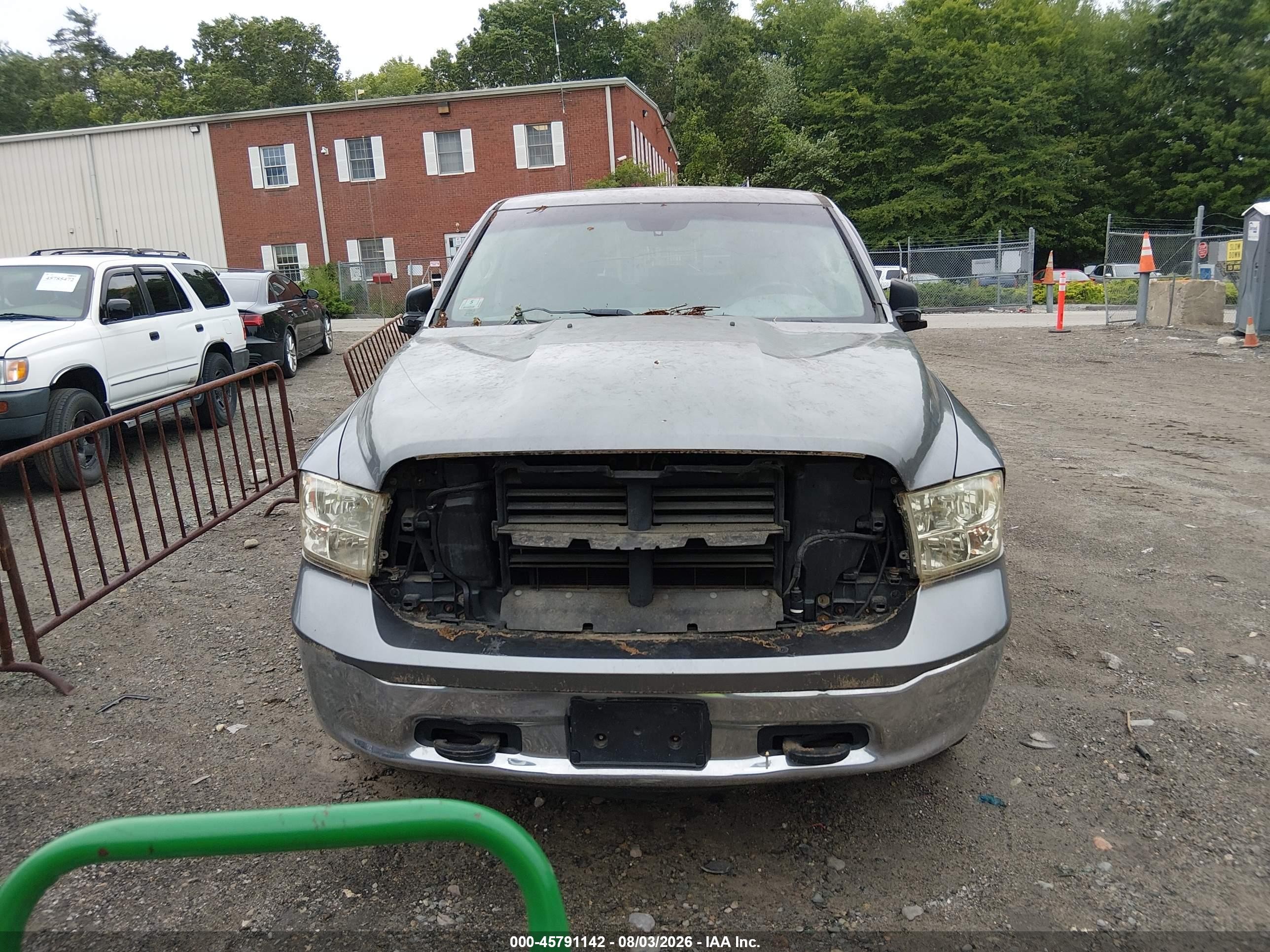 2013 Ram 1500 Slt Серый vin: 1C6RR7GGXDS614161