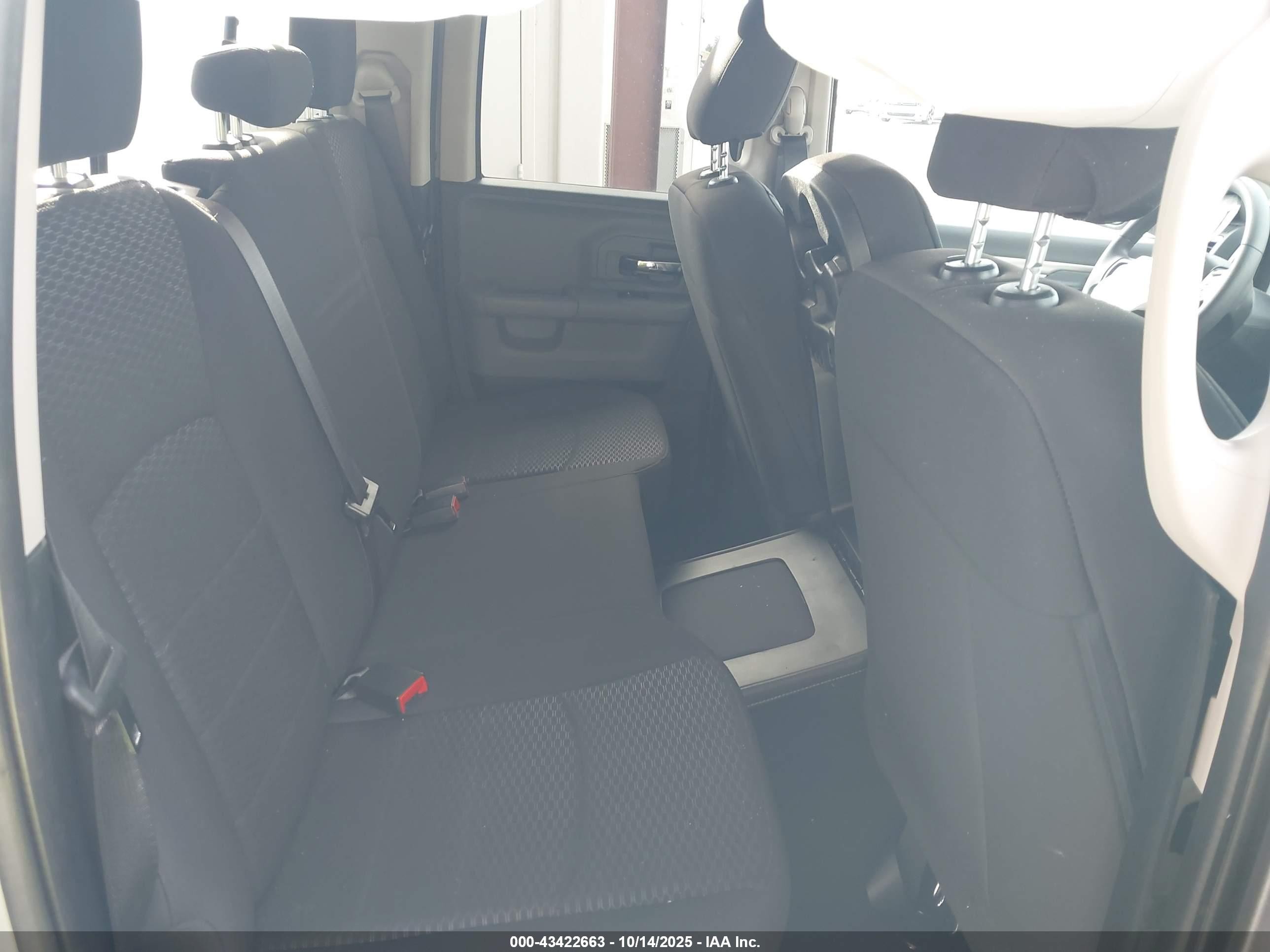 2020 Ram 1500 Classic Warlock  4x4 6'4 Box Gray vin: 1C6RR7GGXLS161996