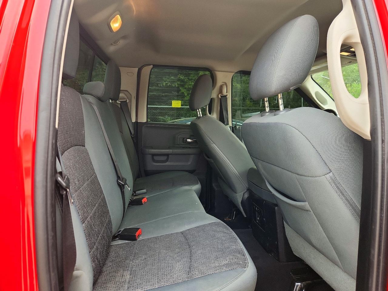 2015 Ram 1500 Slt Красный vin: 1C6RR7GM2FS532059