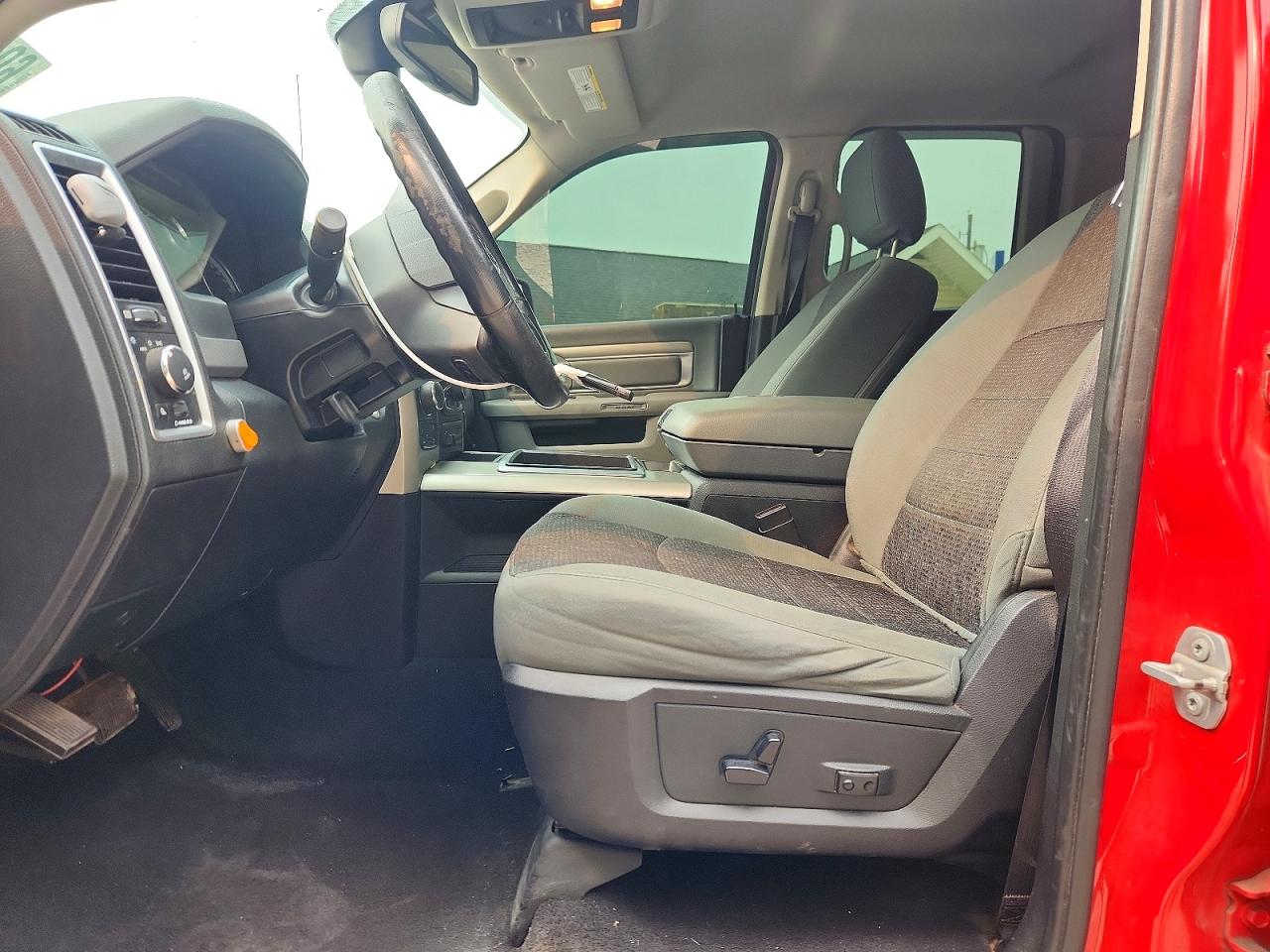 2015 Ram 1500 Slt Красный vin: 1C6RR7GM2FS532059